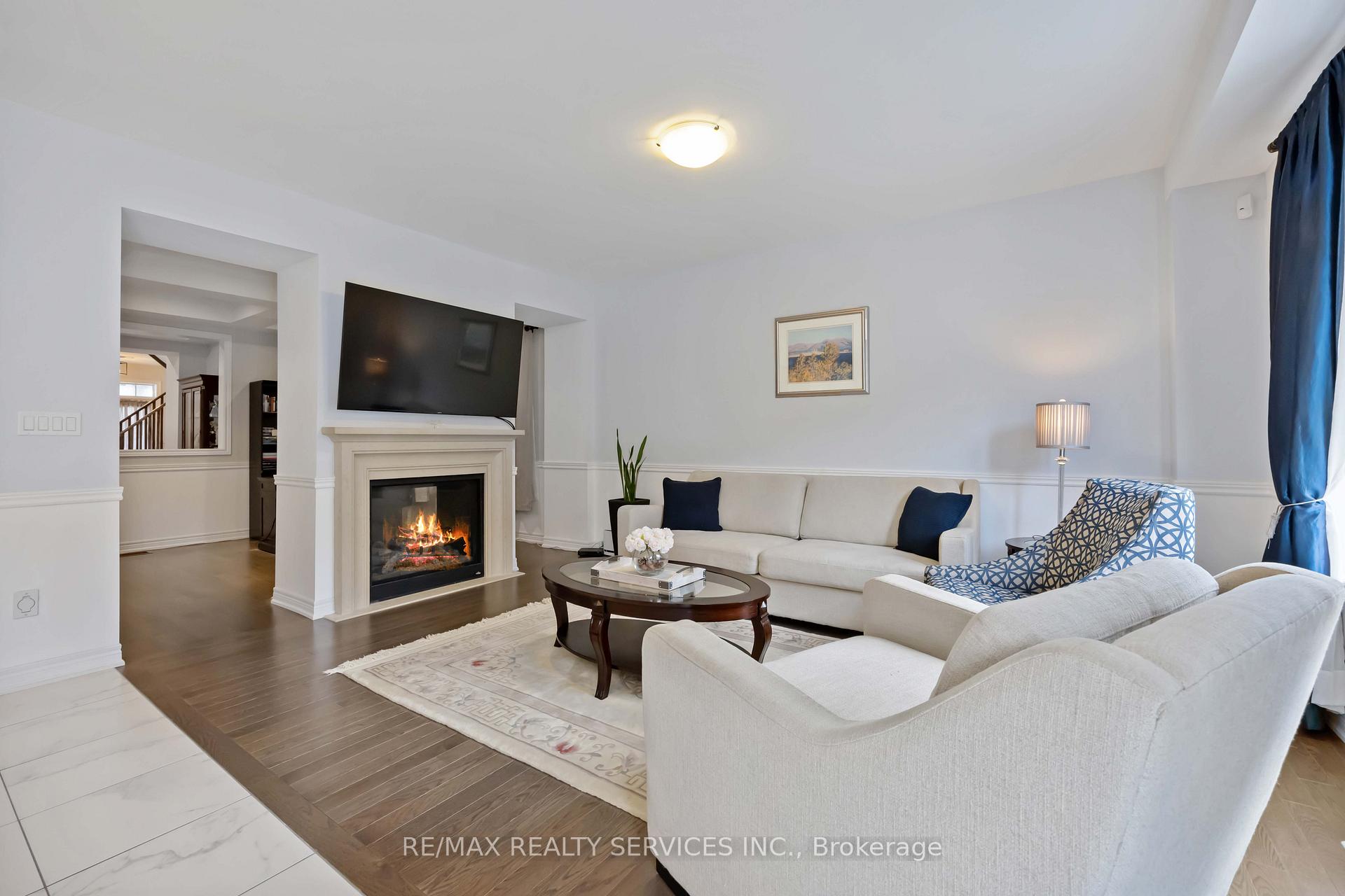 Photo 14 of 40 Mersey Street, Vaughan, Kleinburg — HOMEH