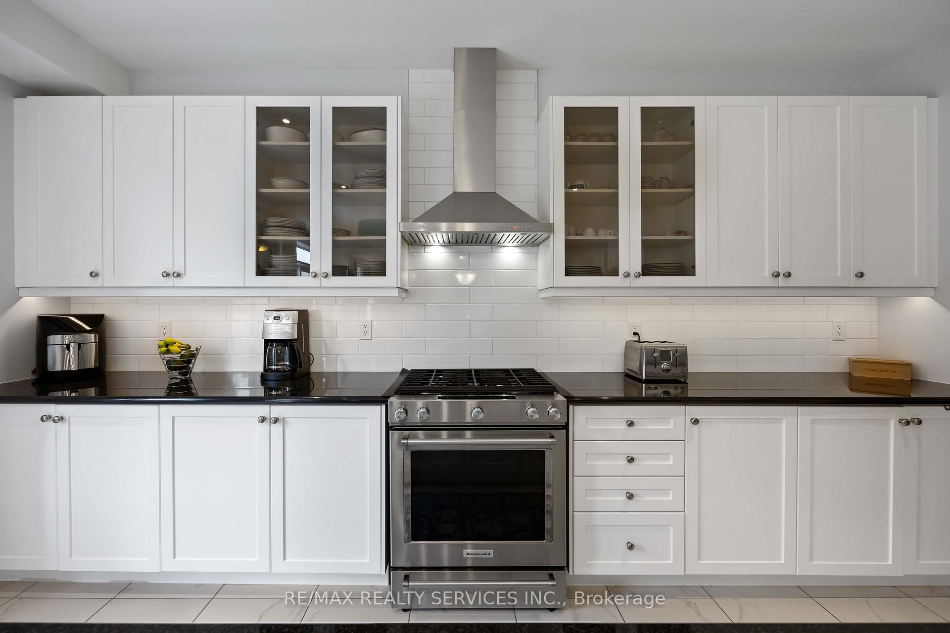 Photo 24 of 40 Mersey Street, Vaughan, Kleinburg — HOMEH