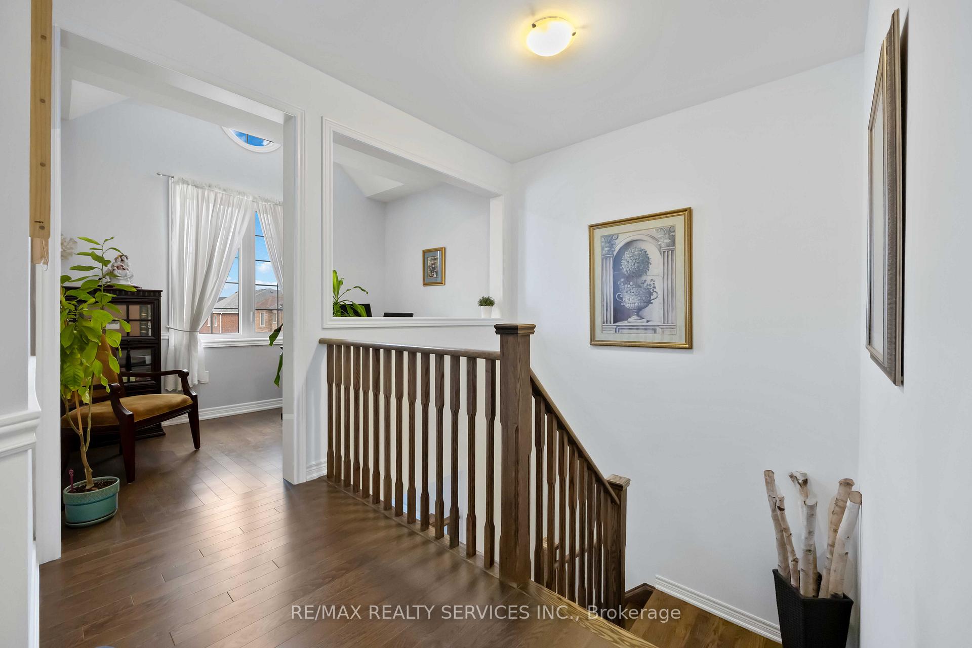 Photo 26 of 40 Mersey Street, Vaughan, Kleinburg — HOMEH