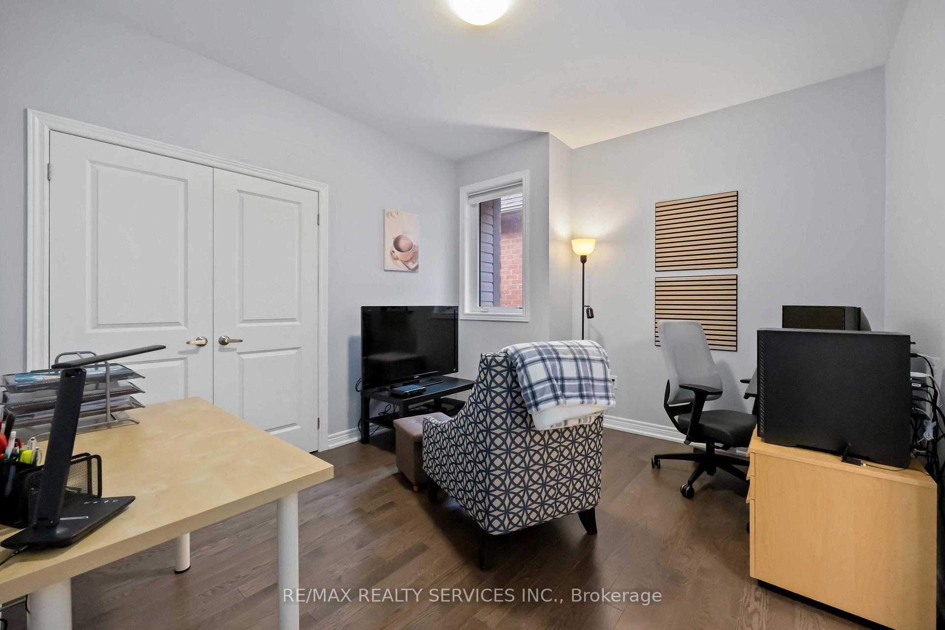 Photo 34 of 40 Mersey Street, Vaughan, Kleinburg — HOMEH