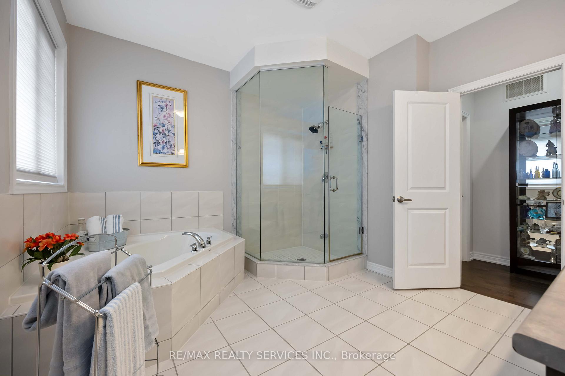 Photo 46 of 40 Mersey Street, Vaughan, Kleinburg — HOMEH