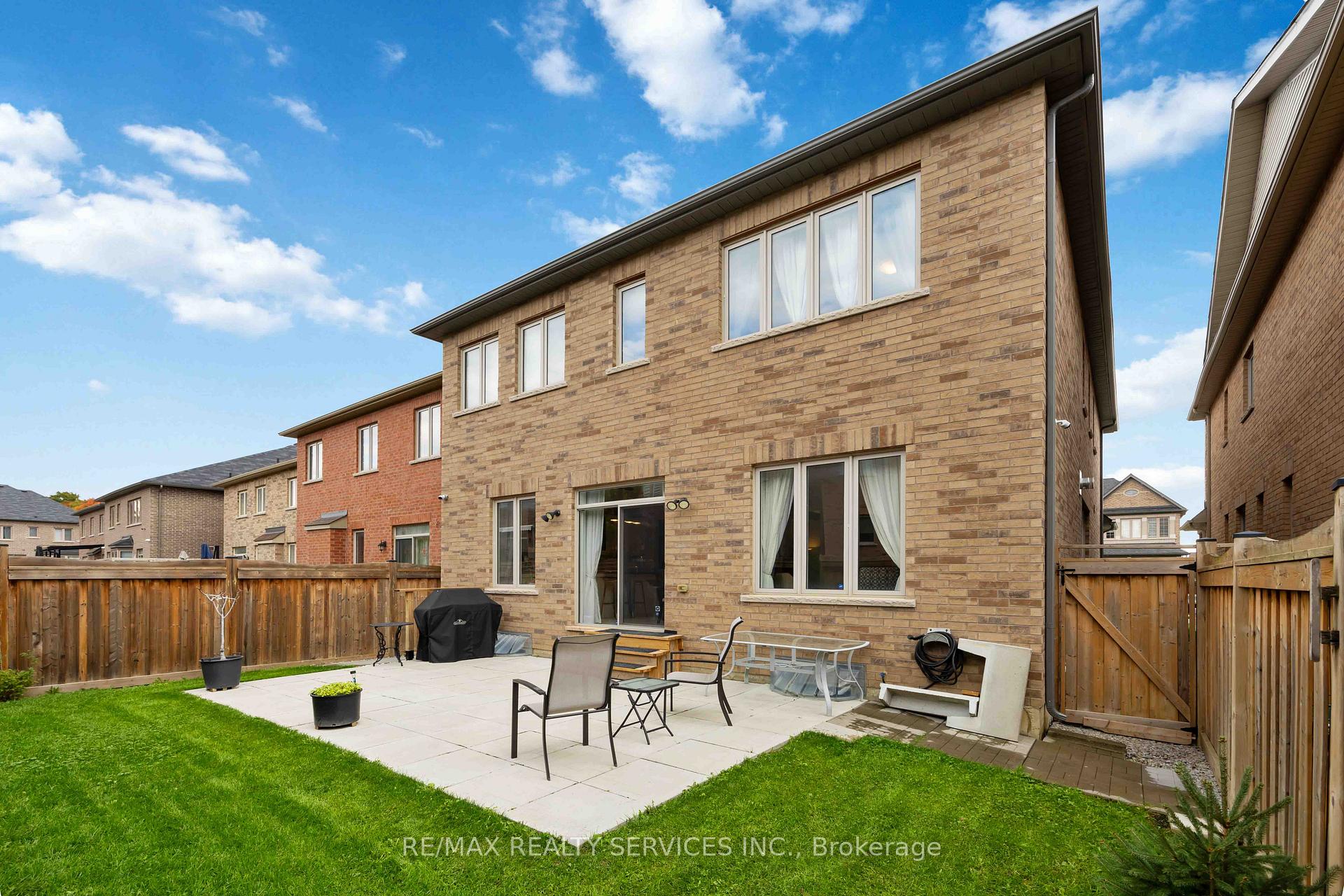 Photo 50 of 40 Mersey Street, Vaughan, Kleinburg — HOMEH