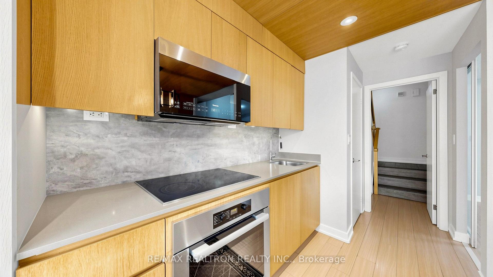 Photo 19 of 102 Fort York Boulevard, Toronto, Waterfront Communities — HOMEH