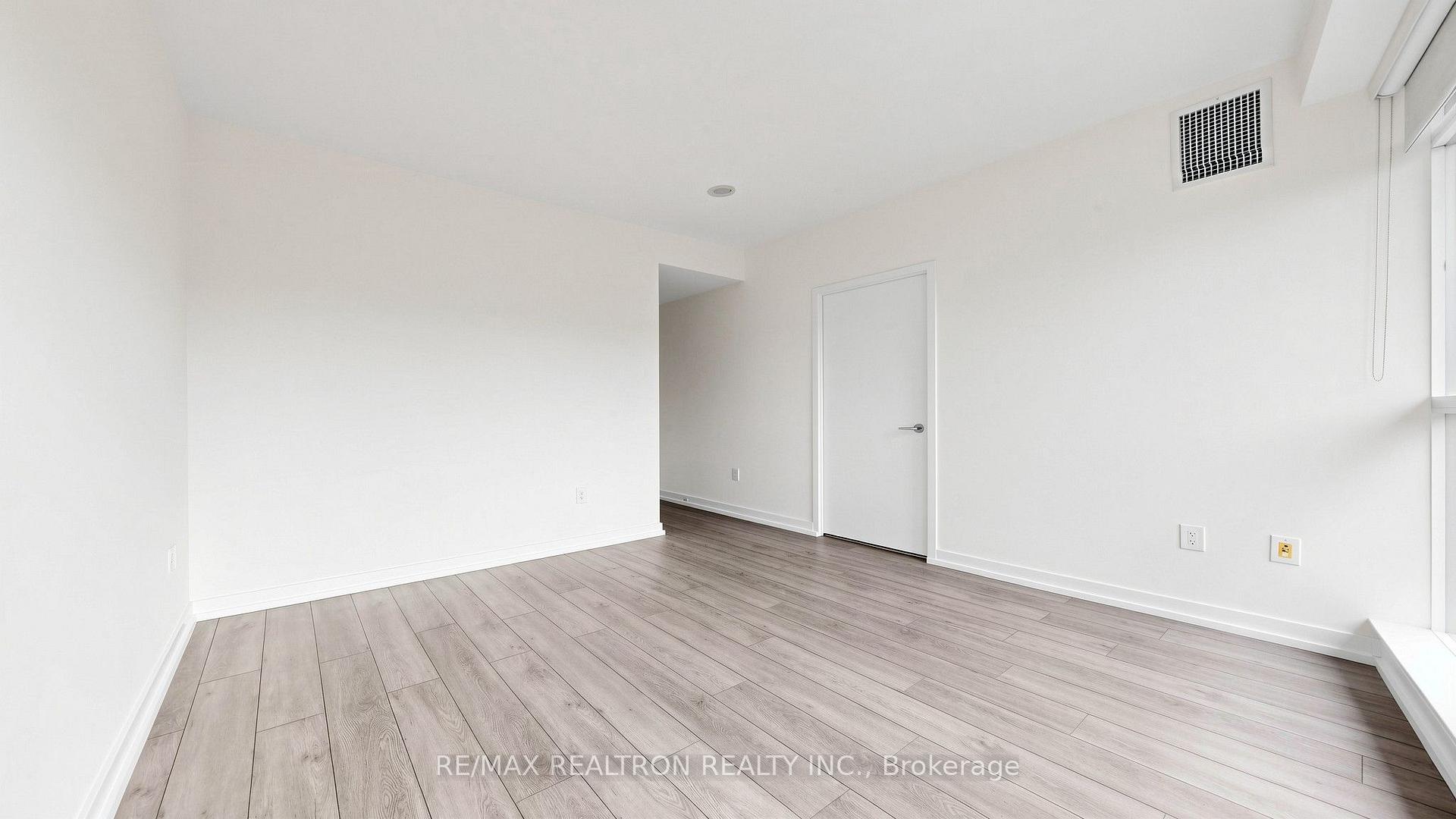 Photo 31 of 102 Fort York Boulevard, Toronto, Waterfront Communities — HOMEH