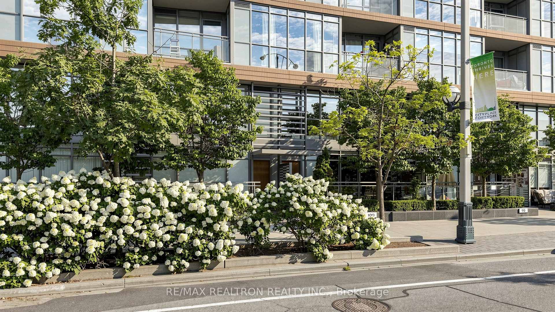 Photo 41 of 102 Fort York Boulevard, Toronto, Waterfront Communities — HOMEH