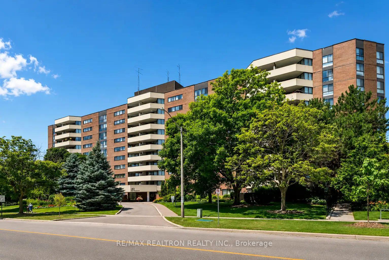 Photo of Unit 506, 40 Baif Boulevard S