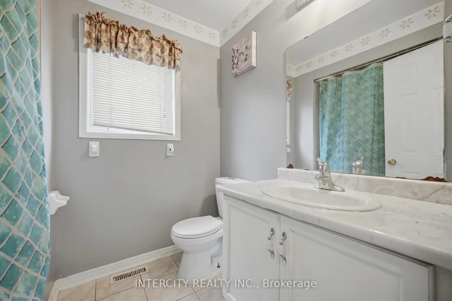 Photo 32 of 42 Mosley Crescent, Brampton, Fletcher's West — HOMEH