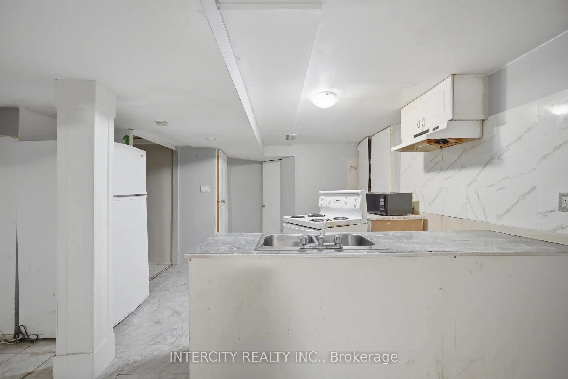 Photo 40 of 42 Mosley Crescent, Brampton, Fletcher's West — HOMEH
