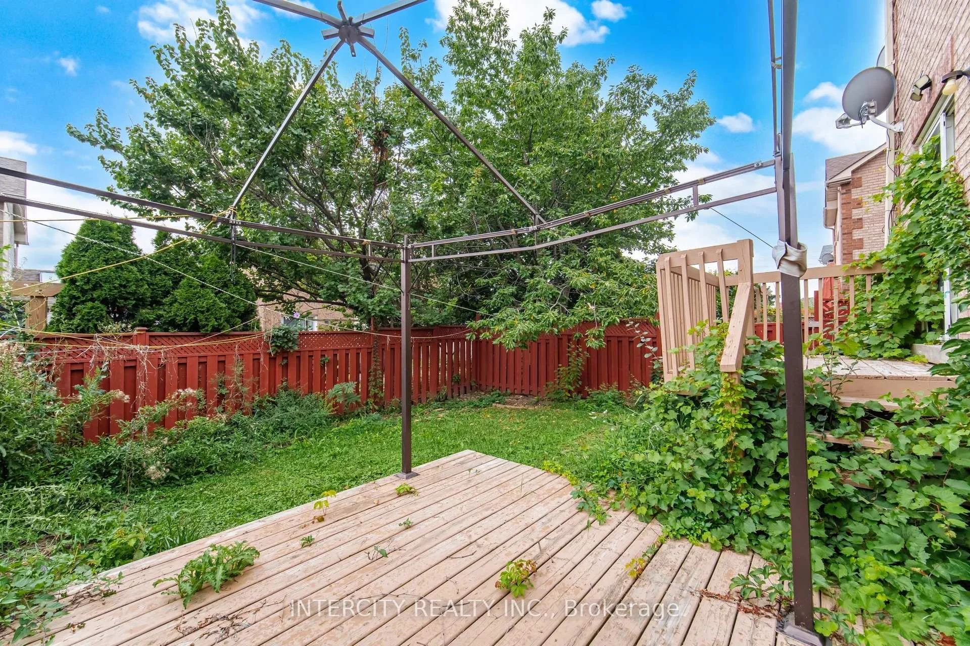 Photo 48 of 42 Mosley Crescent, Brampton, Fletcher's West — HOMEH