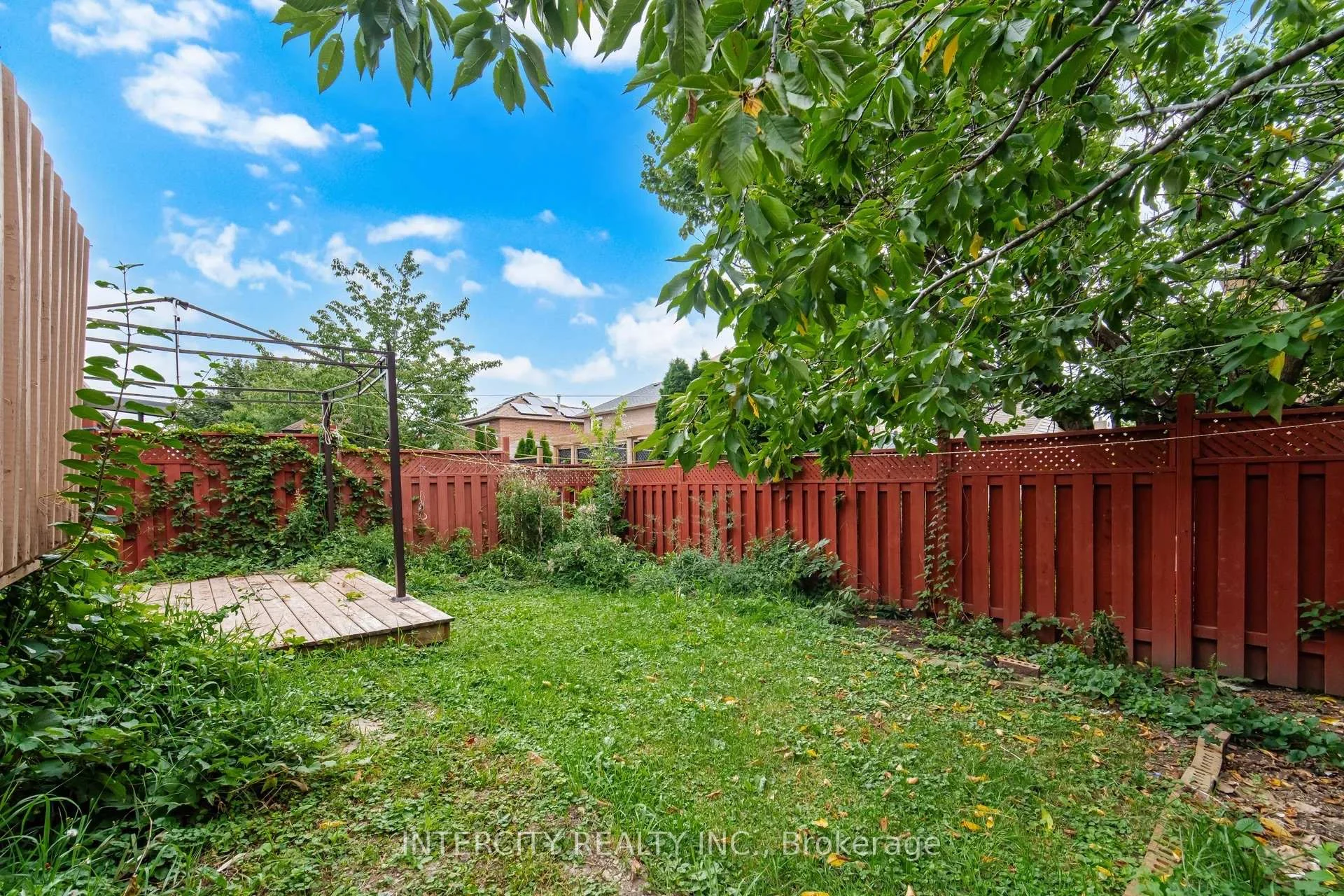 Photo 49 of 42 Mosley Crescent, Brampton, Fletcher's West — HOMEH