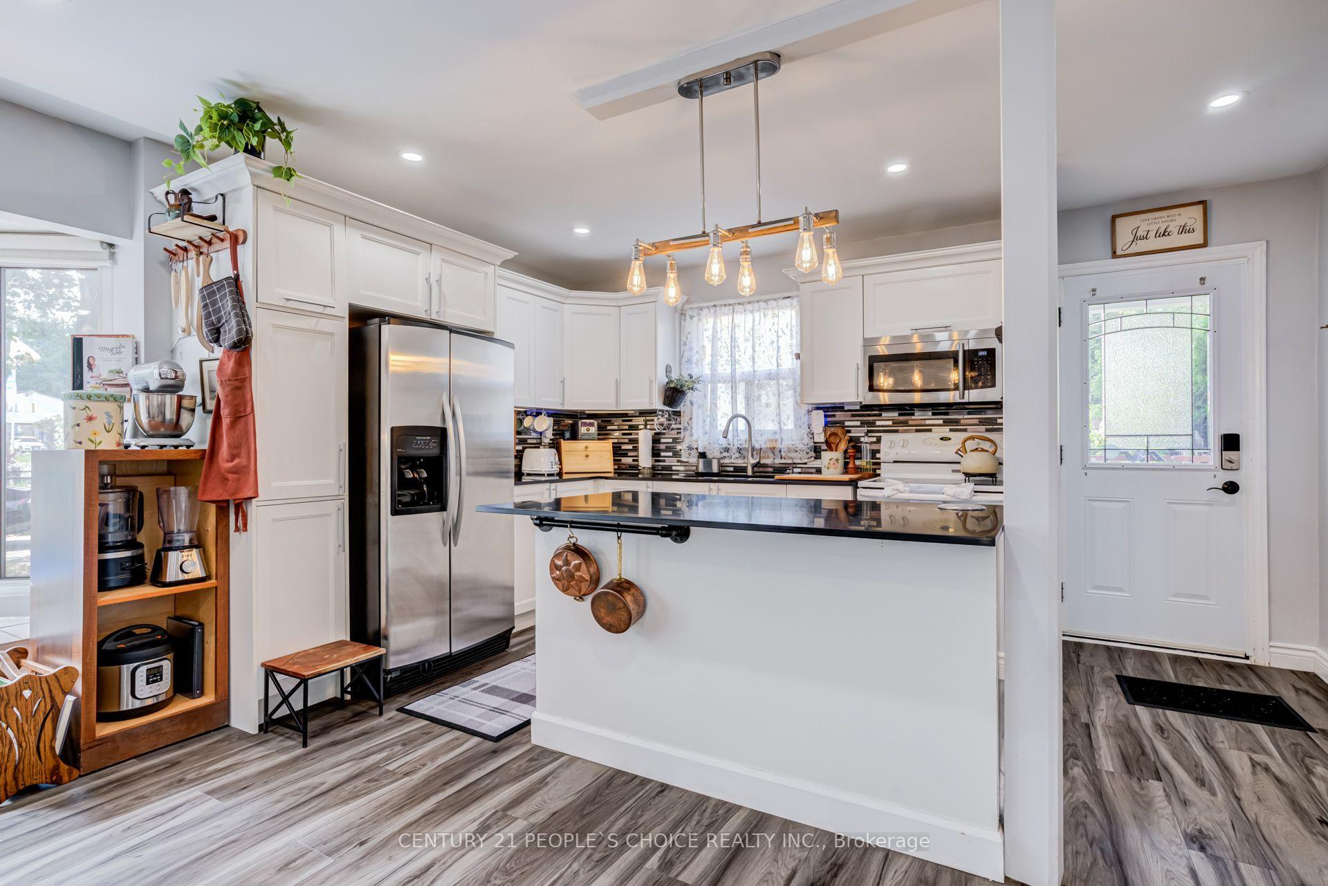 Photo 10 of 13 Jeffrey Street, Brampton, Northgate — HOMEH