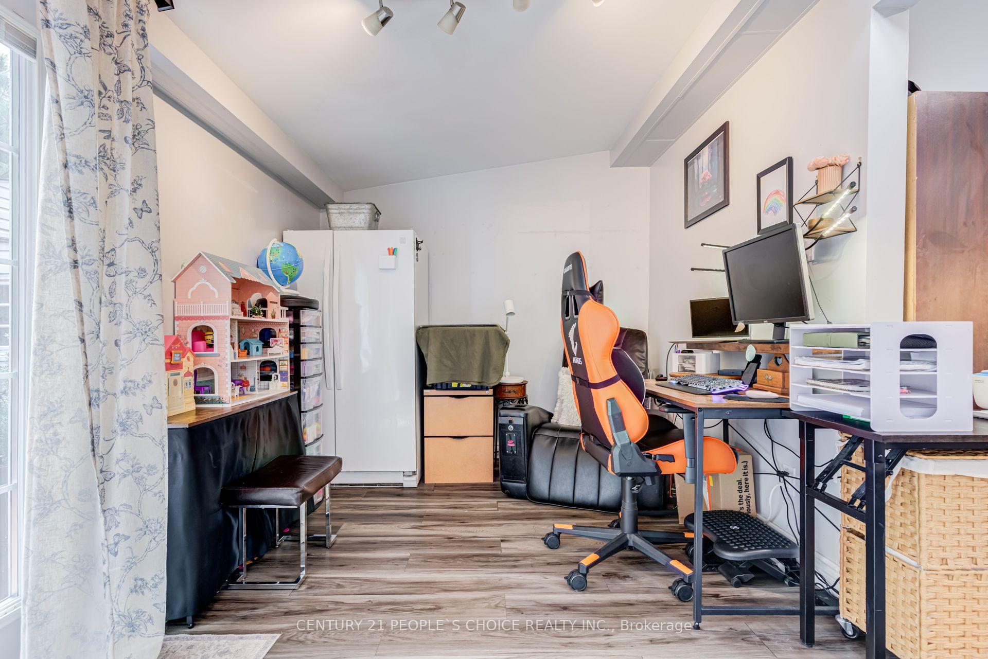 Photo 13 of 13 Jeffrey Street, Brampton, Northgate — HOMEH