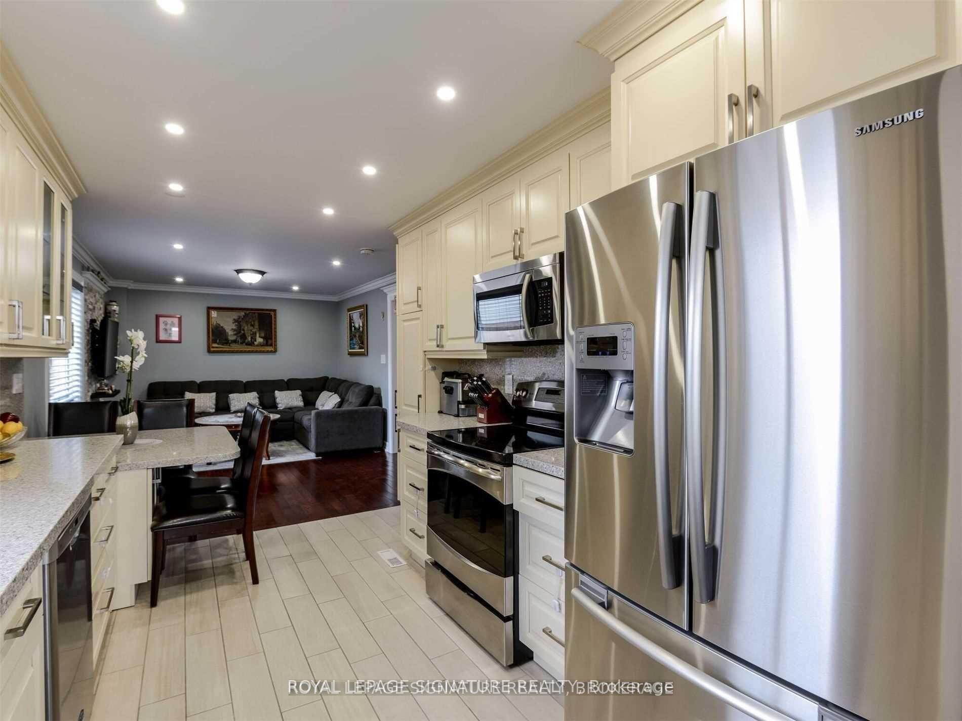 Photo 8 of 6222 Fullerton Crescent, Mississauga, Meadowvale — HOMEH