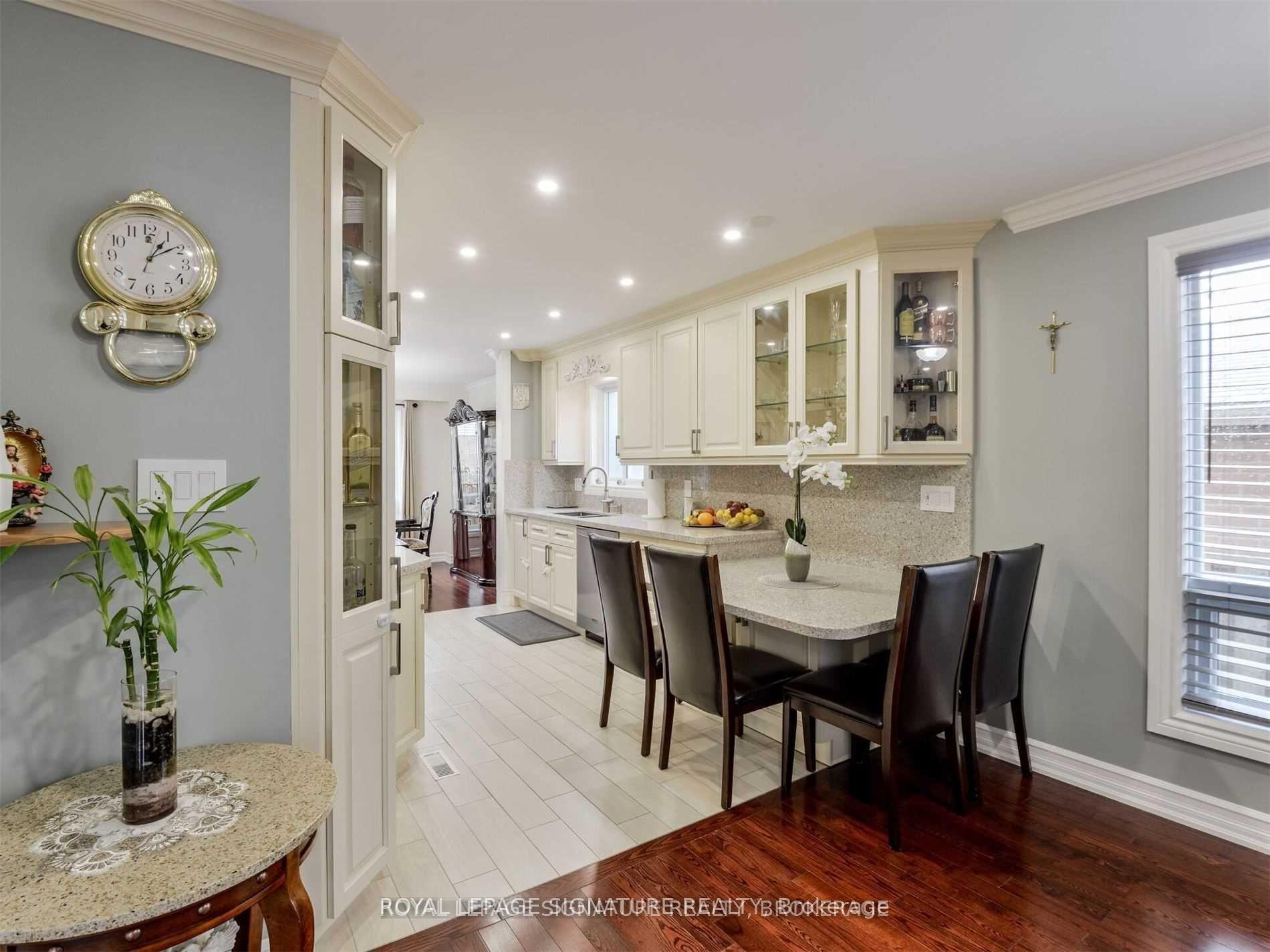 Photo 10 of 6222 Fullerton Crescent, Mississauga, Meadowvale — HOMEH