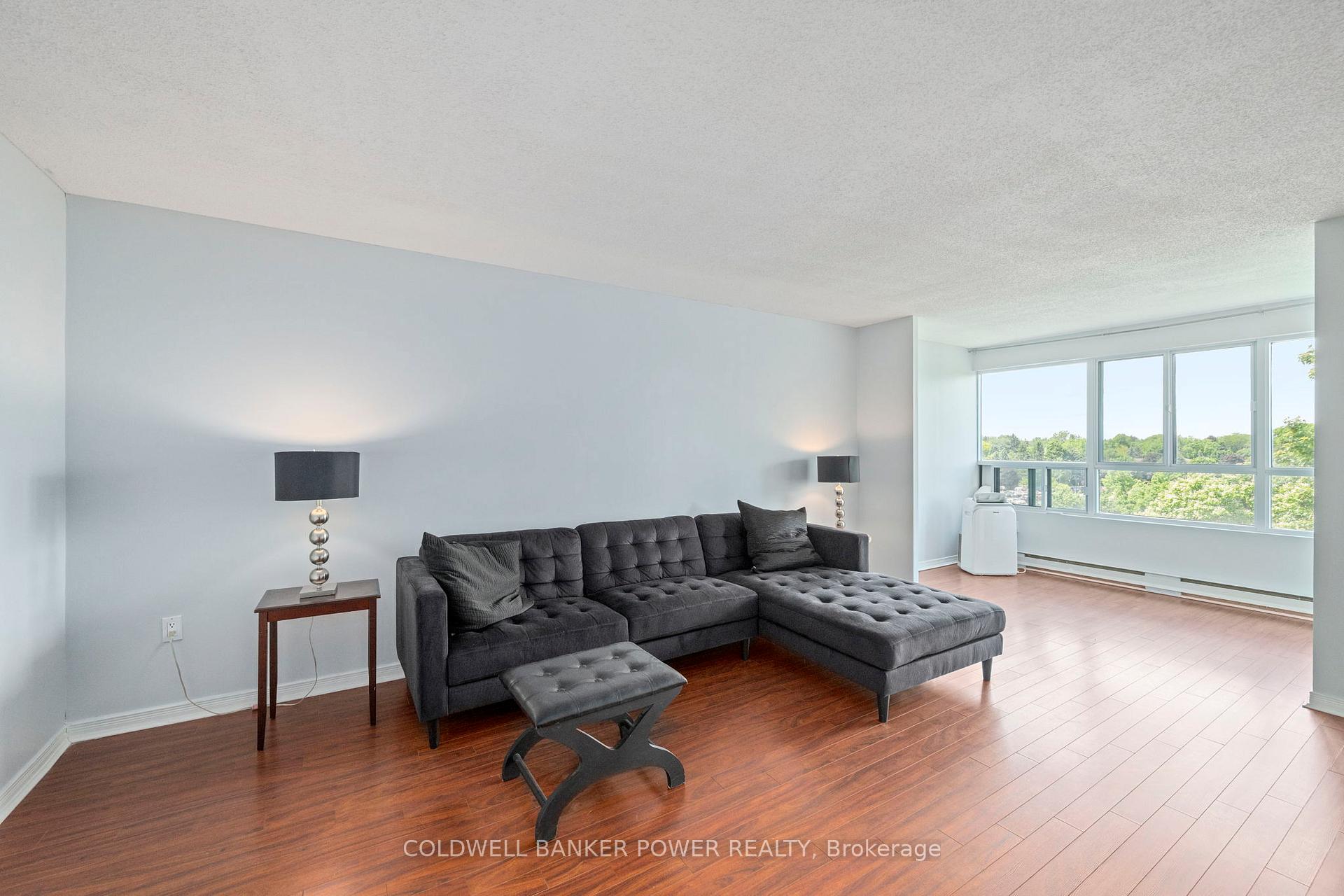 Photo 8 of Unit 704, 600 Grenfell Drive, London, North C — HOMEH