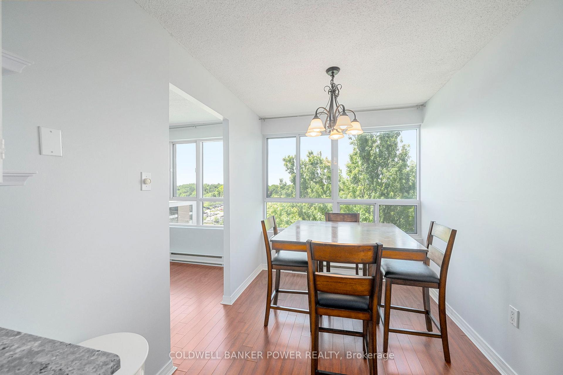 Photo 11 of Unit 704, 600 Grenfell Drive, London, North C — HOMEH