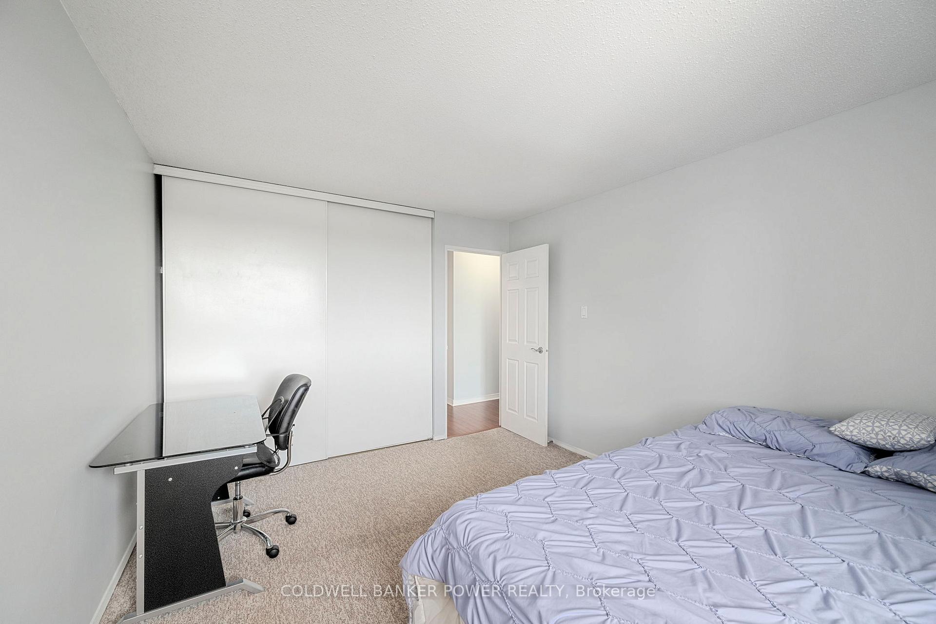 Photo 15 of Unit 704, 600 Grenfell Drive, London, North C — HOMEH