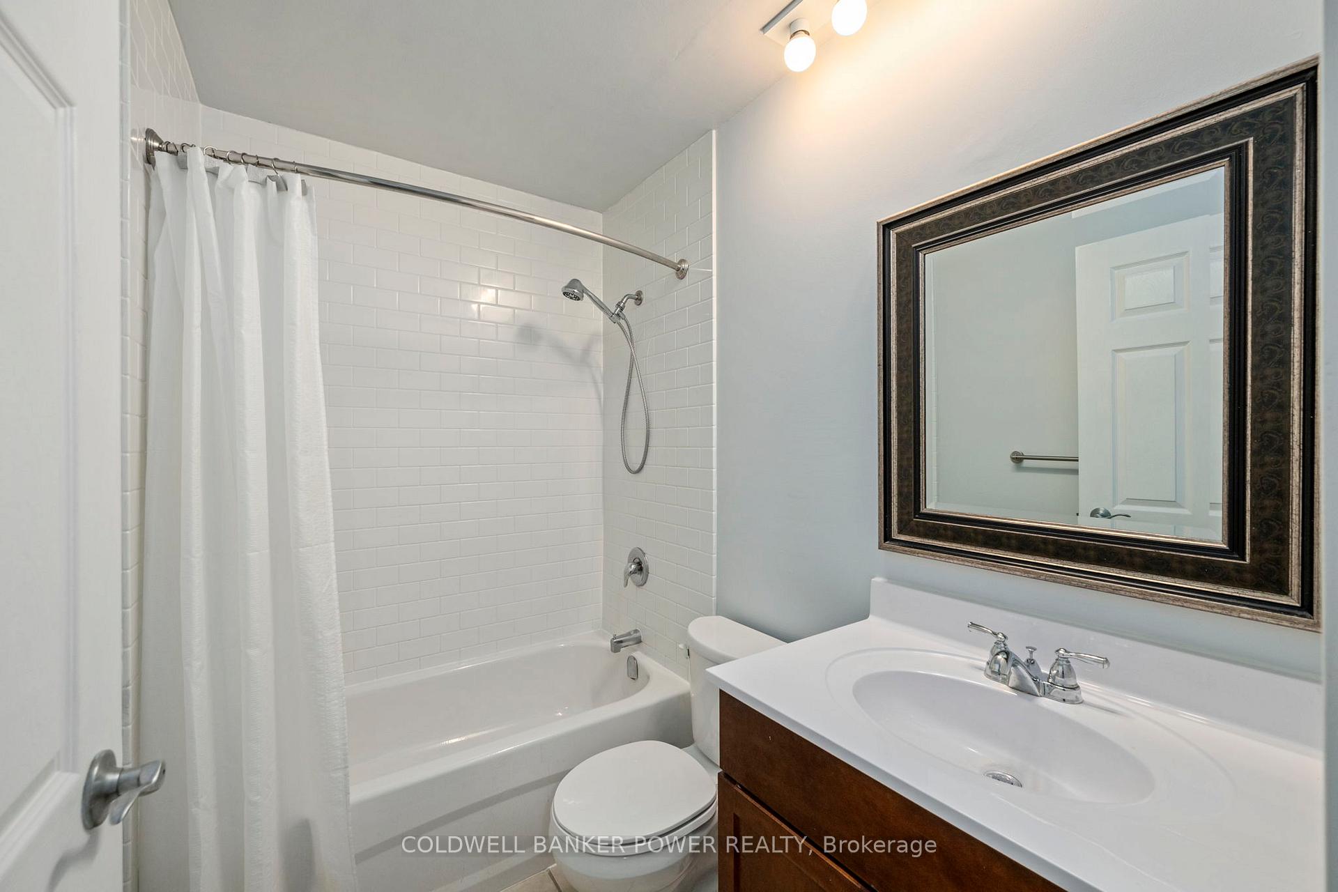 Photo 18 of Unit 704, 600 Grenfell Drive, London, North C — HOMEH
