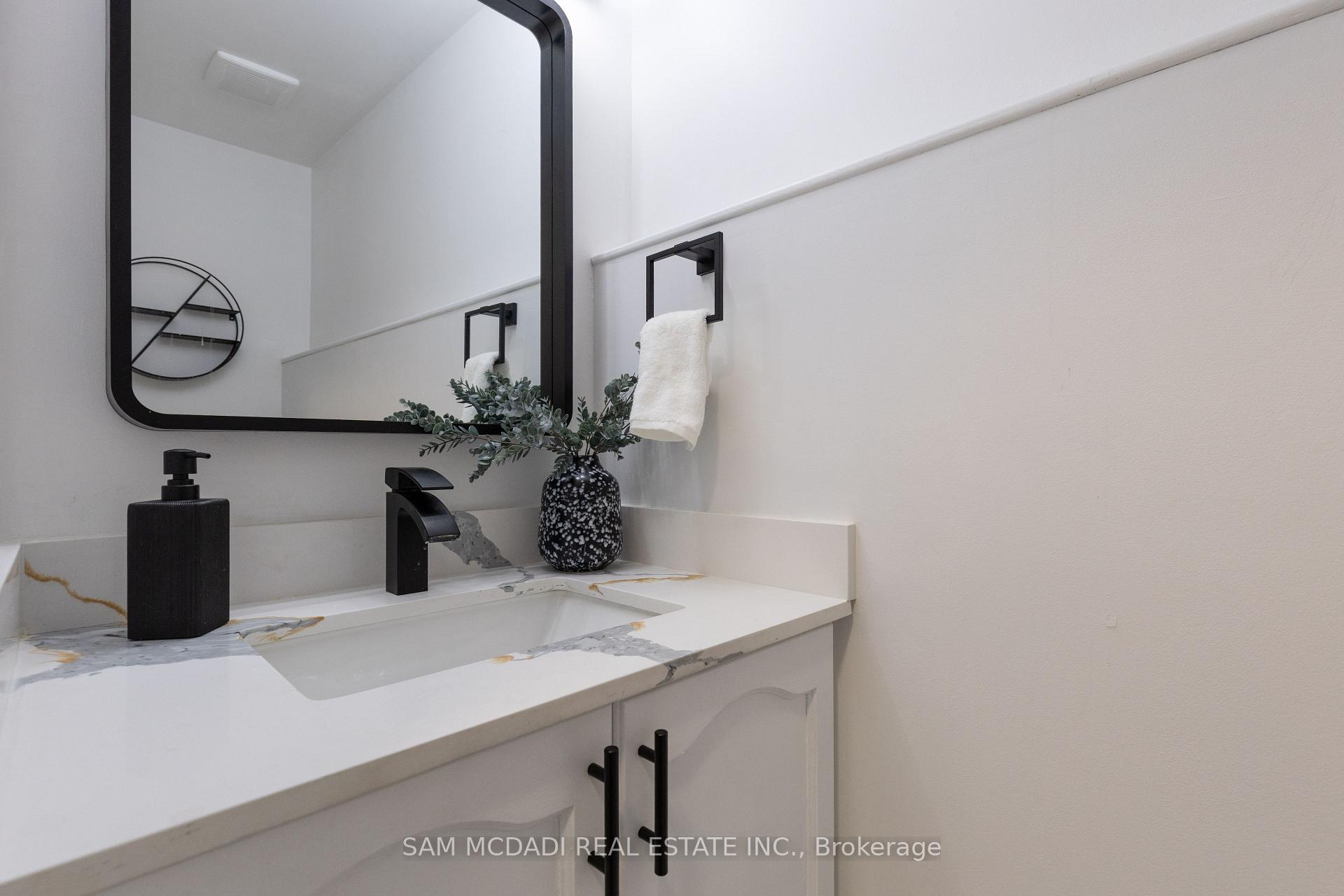 Photo 13 of 1190 Fox Crescent, Milton, Dempsey — HOMEH