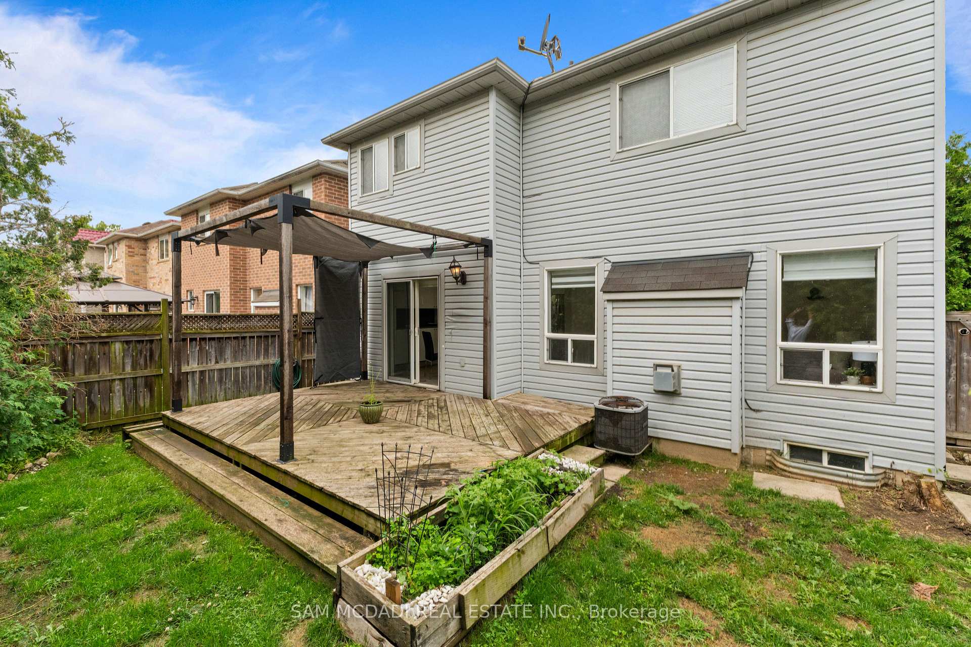 Photo 23 of 1190 Fox Crescent, Milton, Dempsey — HOMEH