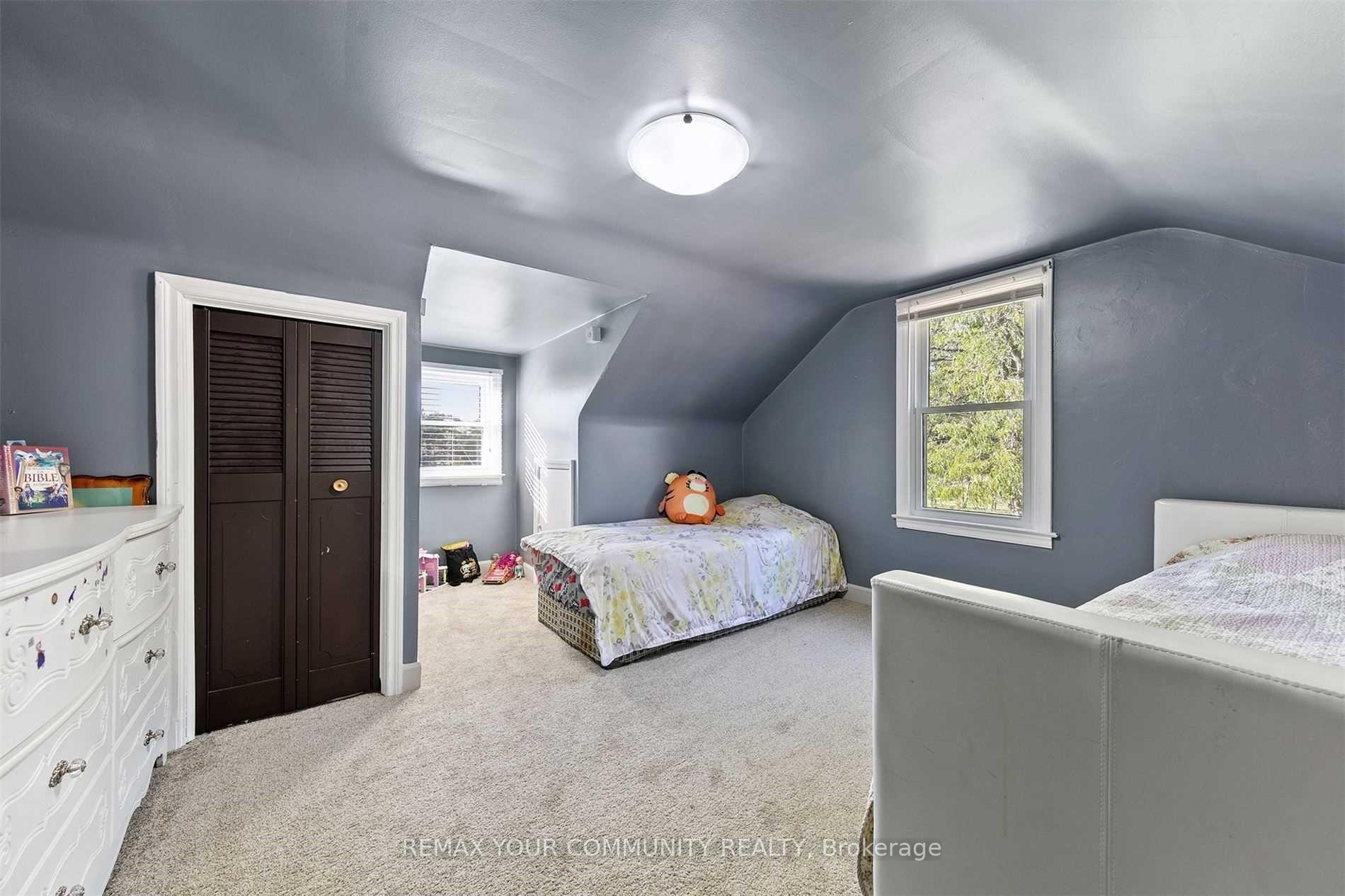 Photo 19 of 4276 Howard Avenue, Windsor, Roseland West — HOMEH