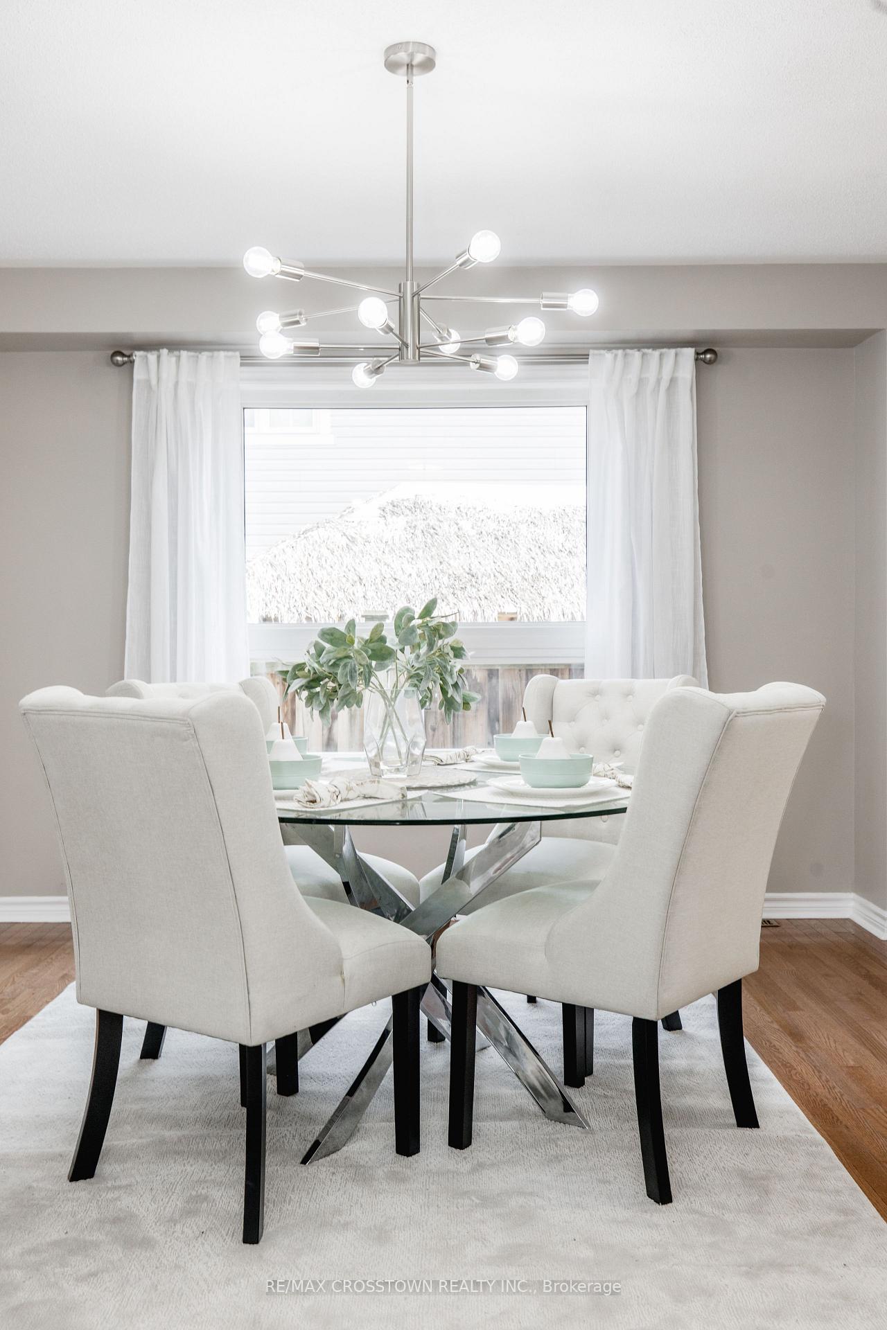 Photo 15 of 22 Maple Crown Terrace, Barrie, Innis-Shore — HOMEH