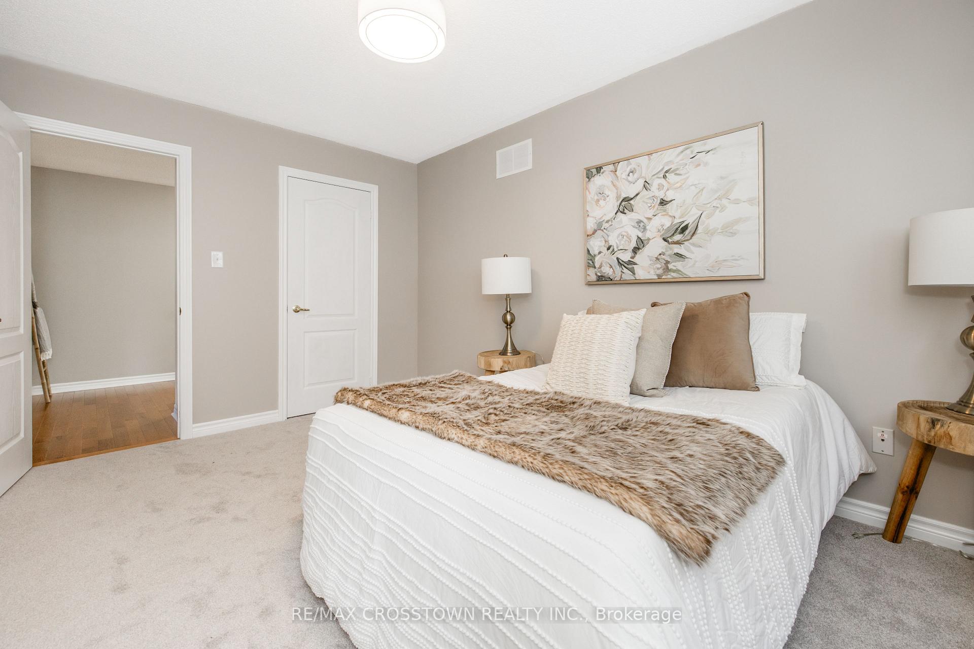 Photo 49 of 22 Maple Crown Terrace, Barrie, Innis-Shore — HOMEH