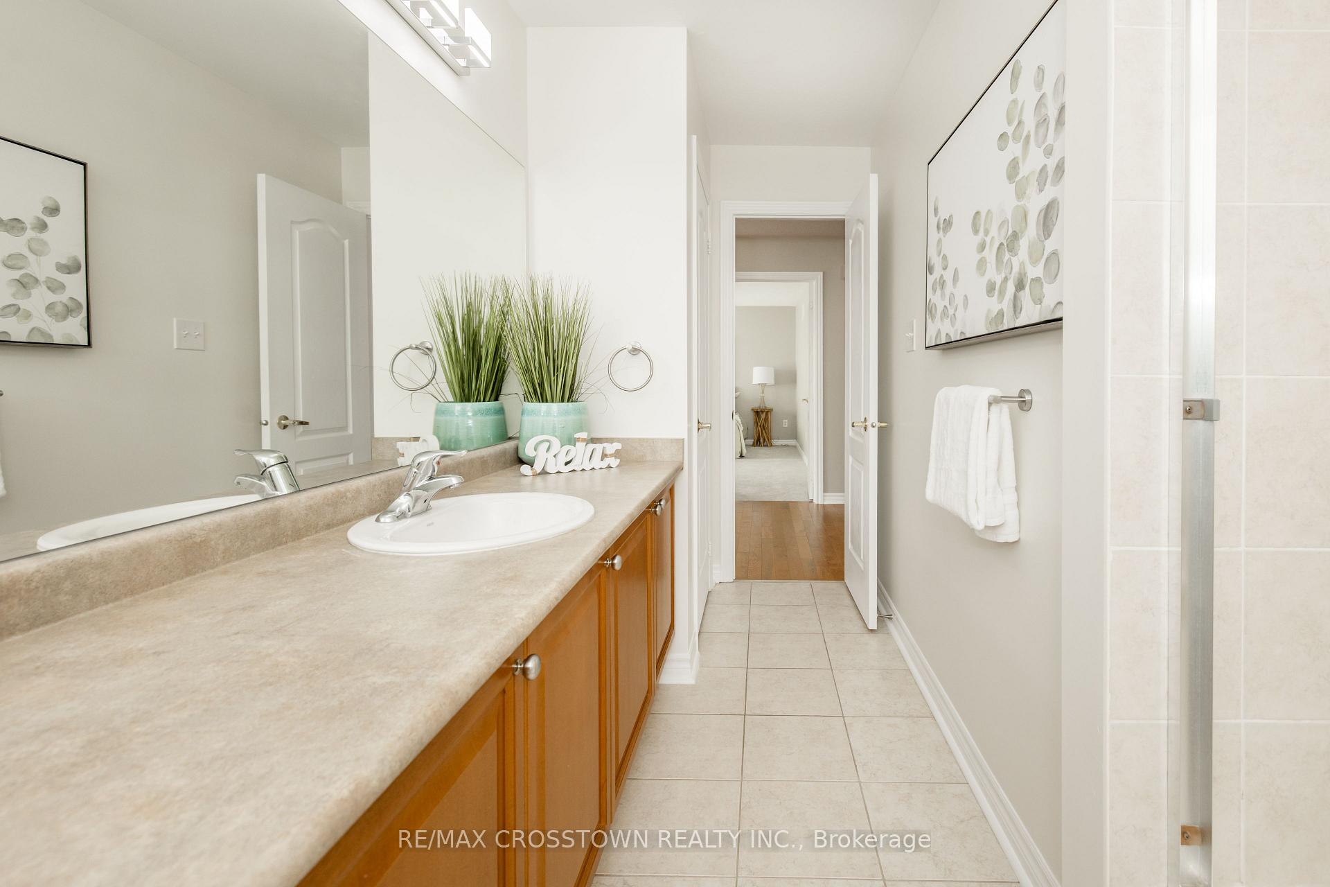 Photo 56 of 22 Maple Crown Terrace, Barrie, Innis-Shore — HOMEH