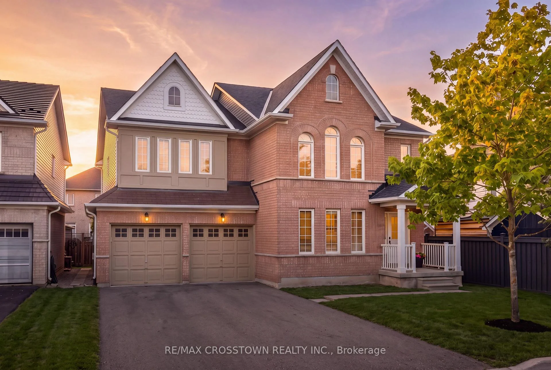 Photo 1 of 22 Maple Crown Terrace, Barrie, Innis-Shore — HOMEH