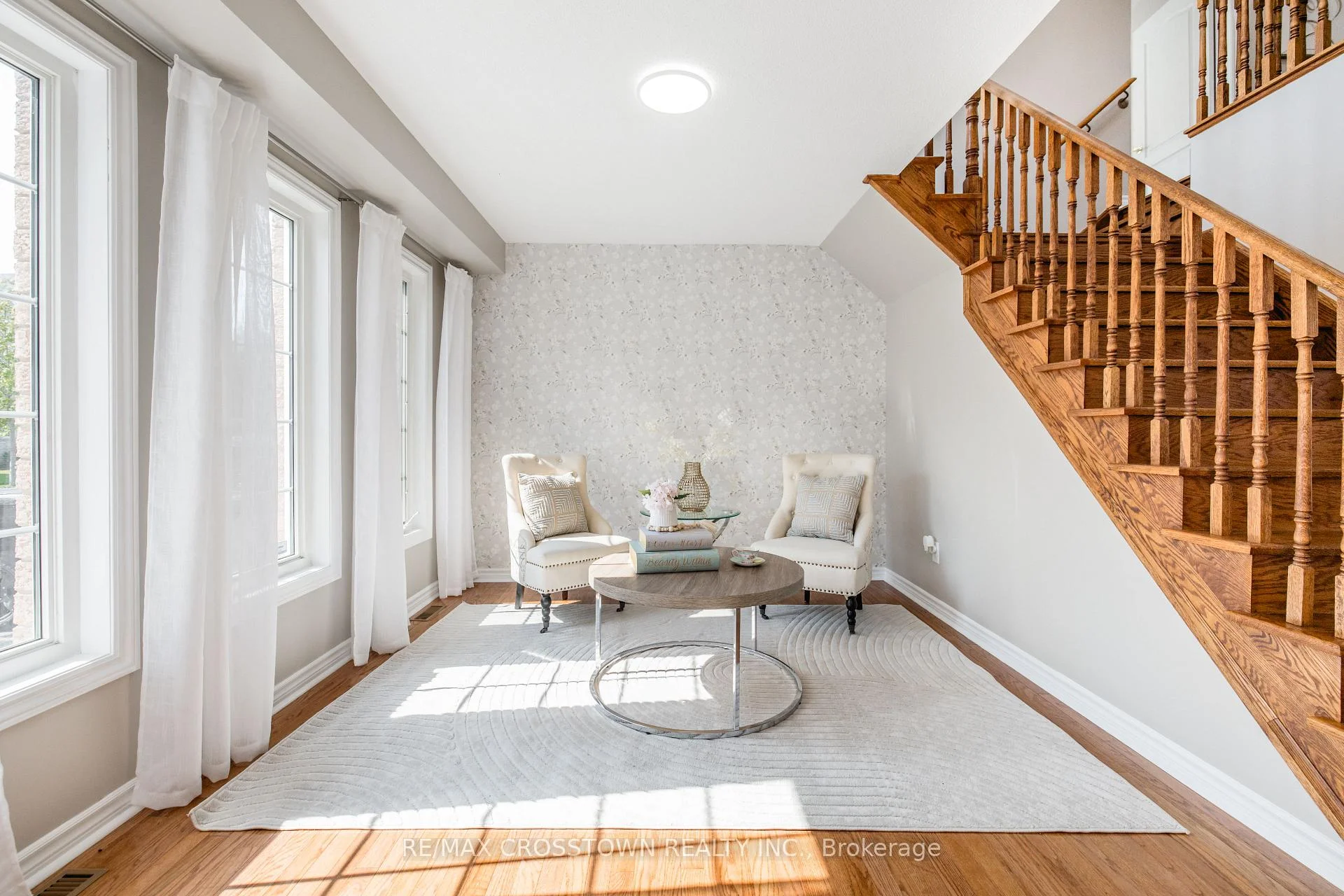 Photo 17 of 22 Maple Crown Terrace, Barrie, Innis-Shore — HOMEH
