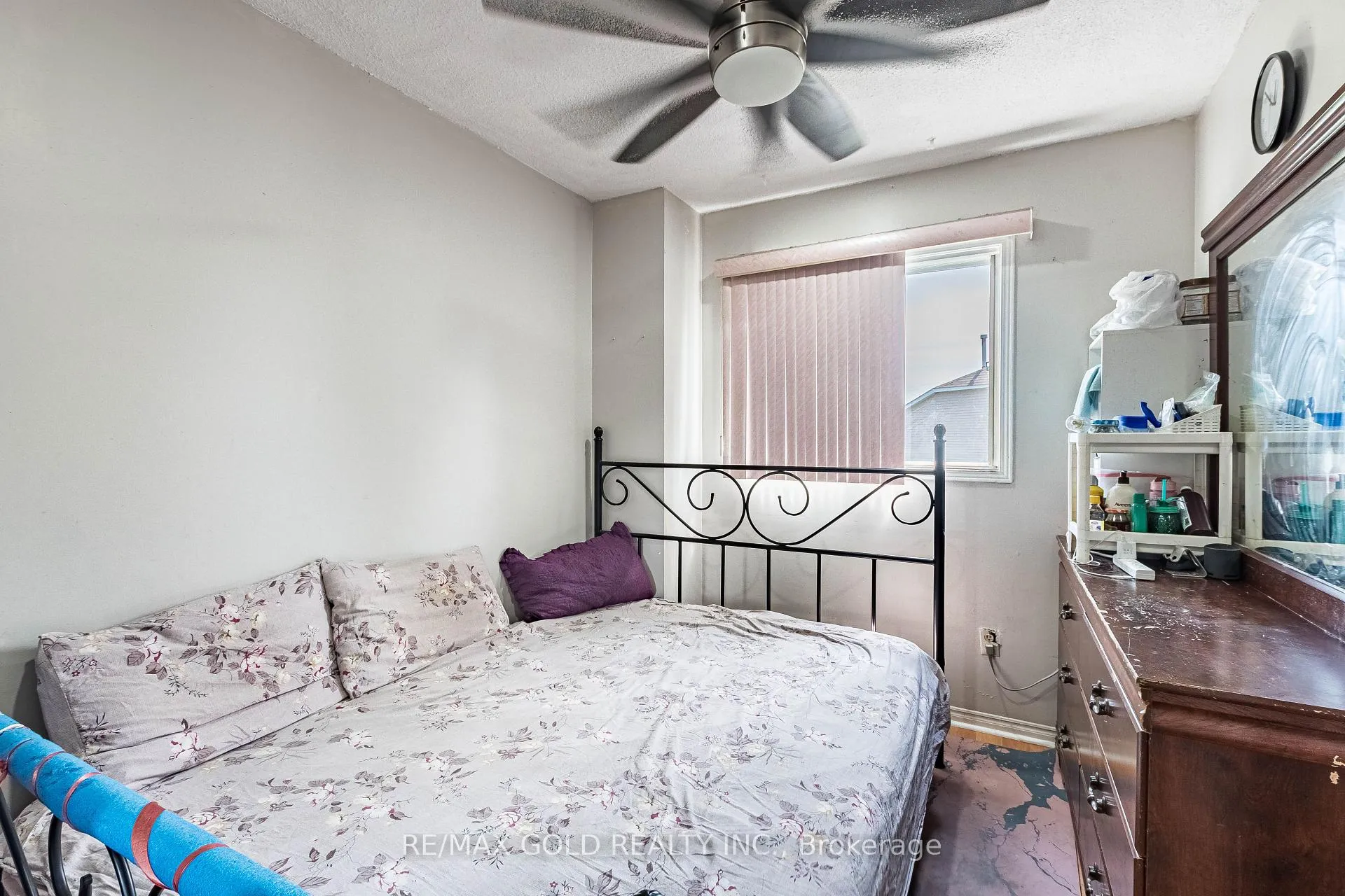 Photo 11 of 10 Elmstead Court, Brampton, Fletcher's Creek South — HOMEH