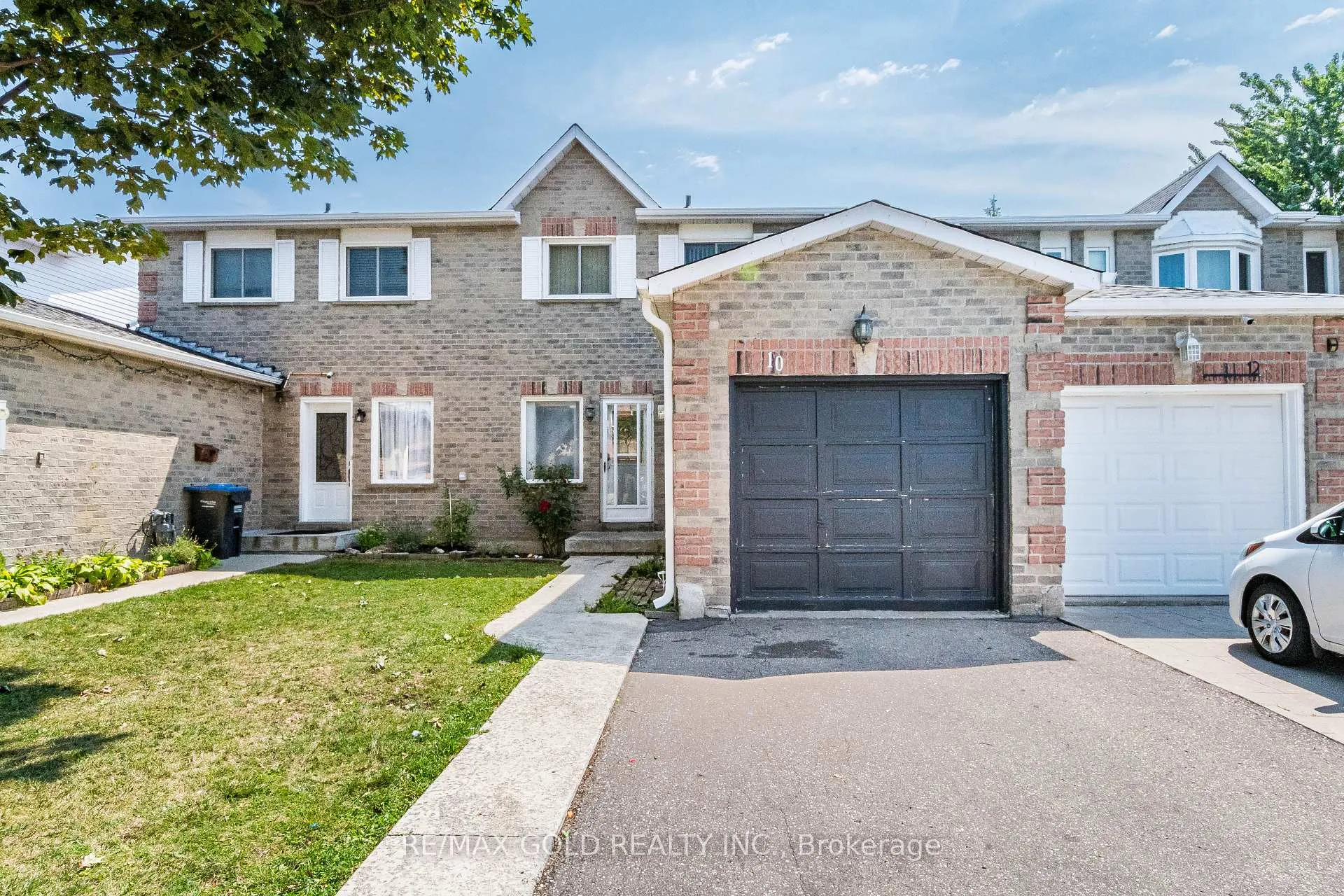 Photo 14 of 10 Elmstead Court, Brampton, Fletcher's Creek South — HOMEH