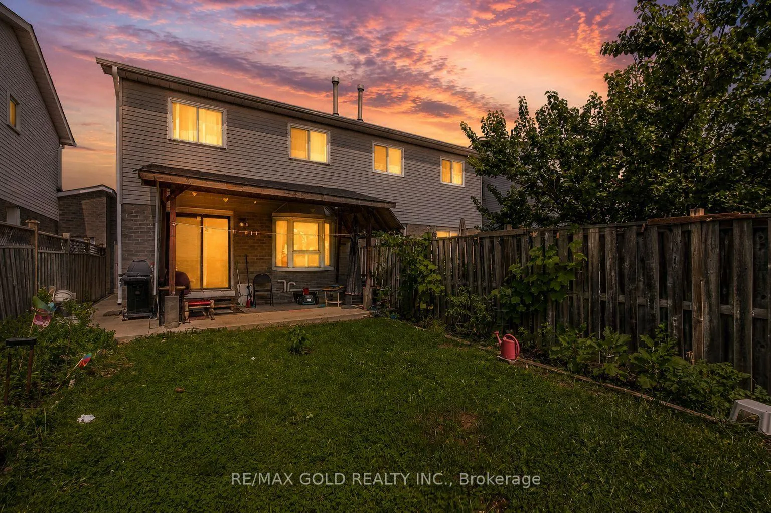 Photo 16 of 10 Elmstead Court, Brampton, Fletcher's Creek South — HOMEH