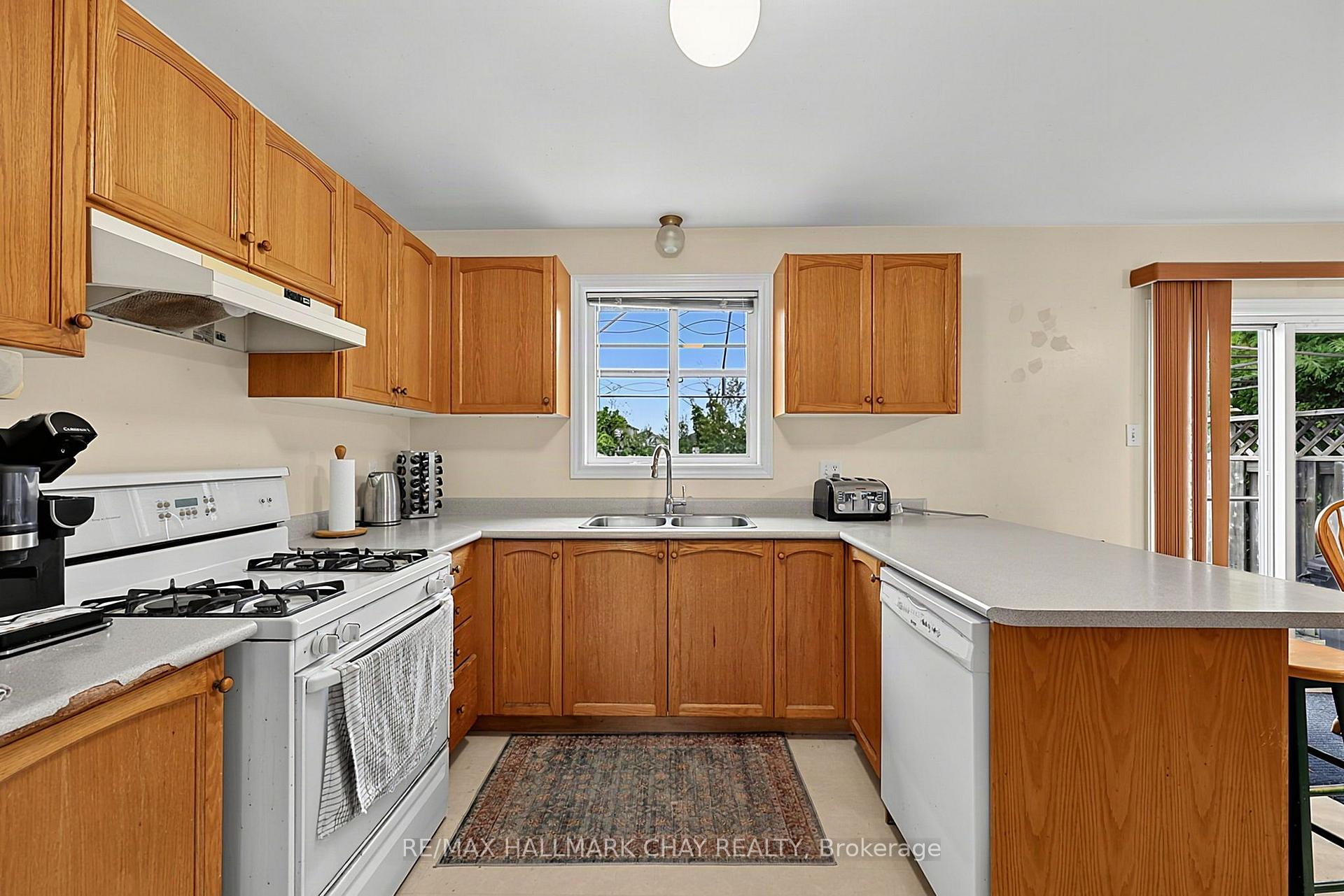 Photo 25 of 1 Dean Court, Wasaga Beach — HOMEH