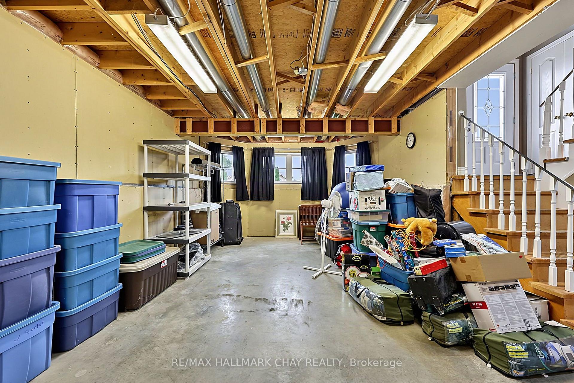 Photo 33 of 1 Dean Court, Wasaga Beach — HOMEH