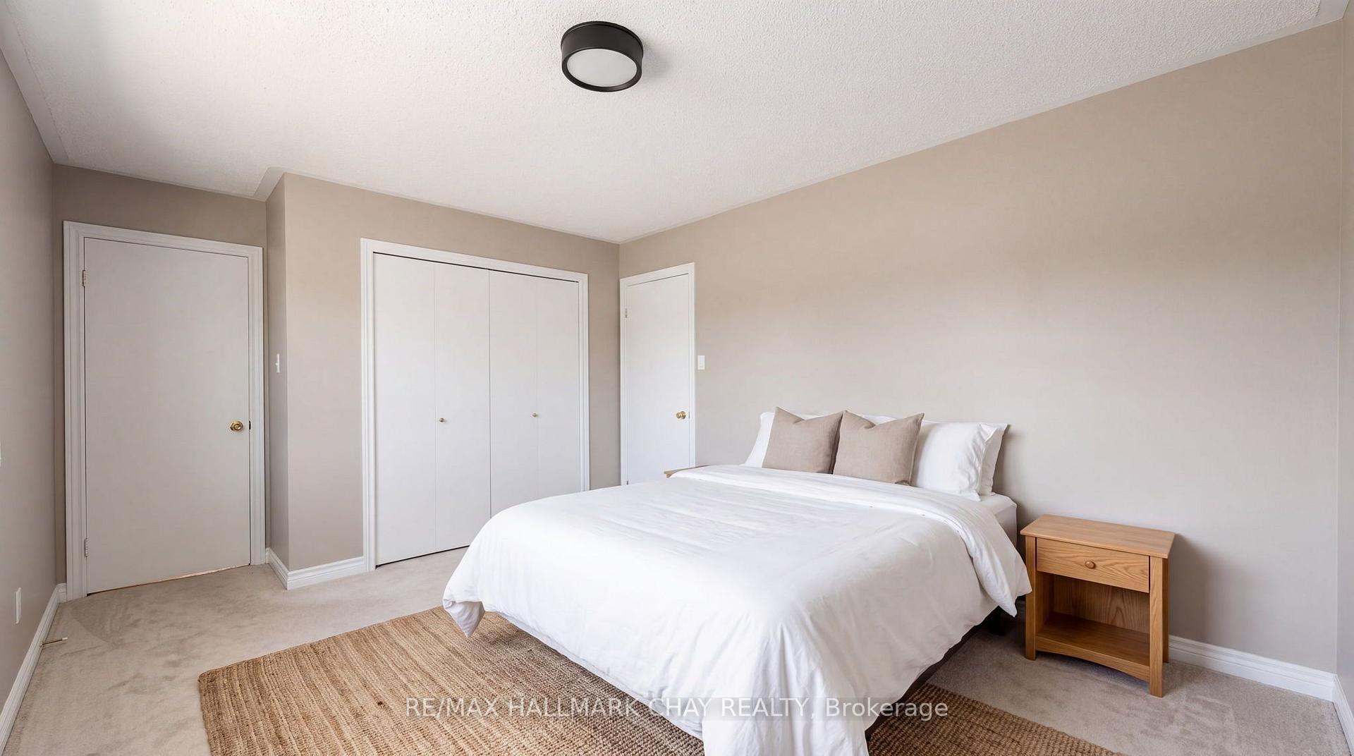 Photo 35 of 1 Dean Court, Wasaga Beach — HOMEH