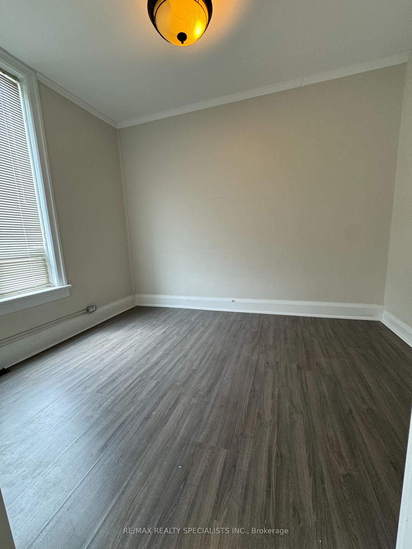 Photo 5 of Unit 1, 118 Main Street E, Shelburne — HOMEH