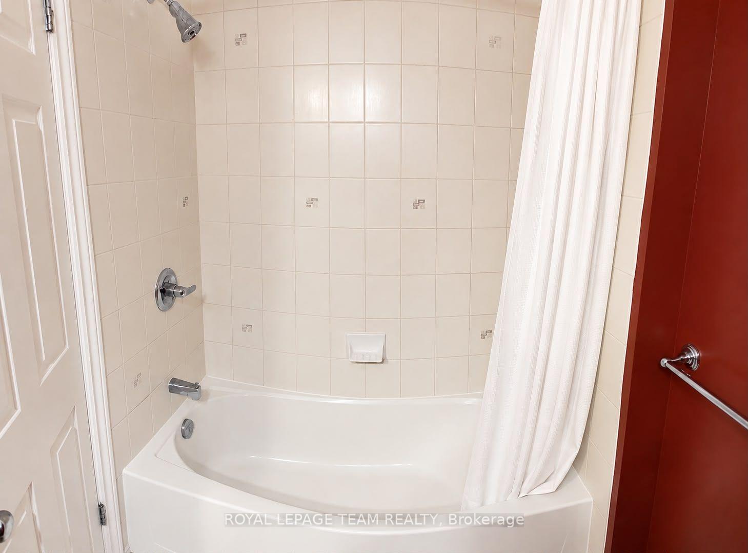 Photo 11 of 100 Brentmore Private, Ottawa, Avalon East — HOMEH