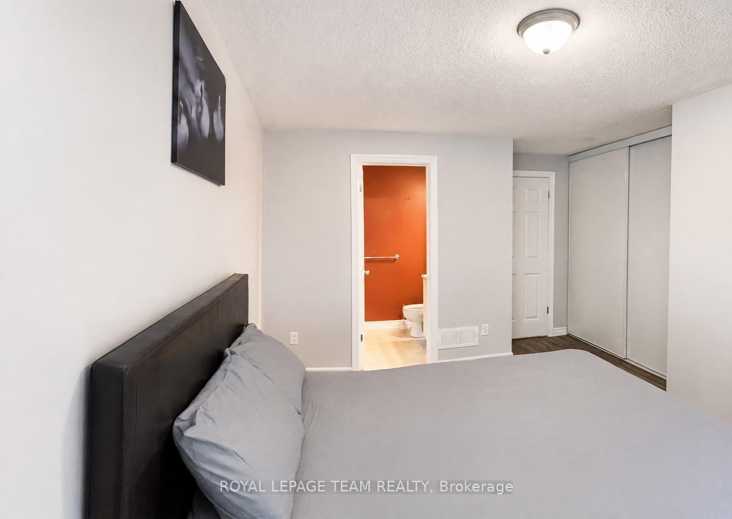 Photo 16 of 100 Brentmore Private, Ottawa, Avalon East — HOMEH