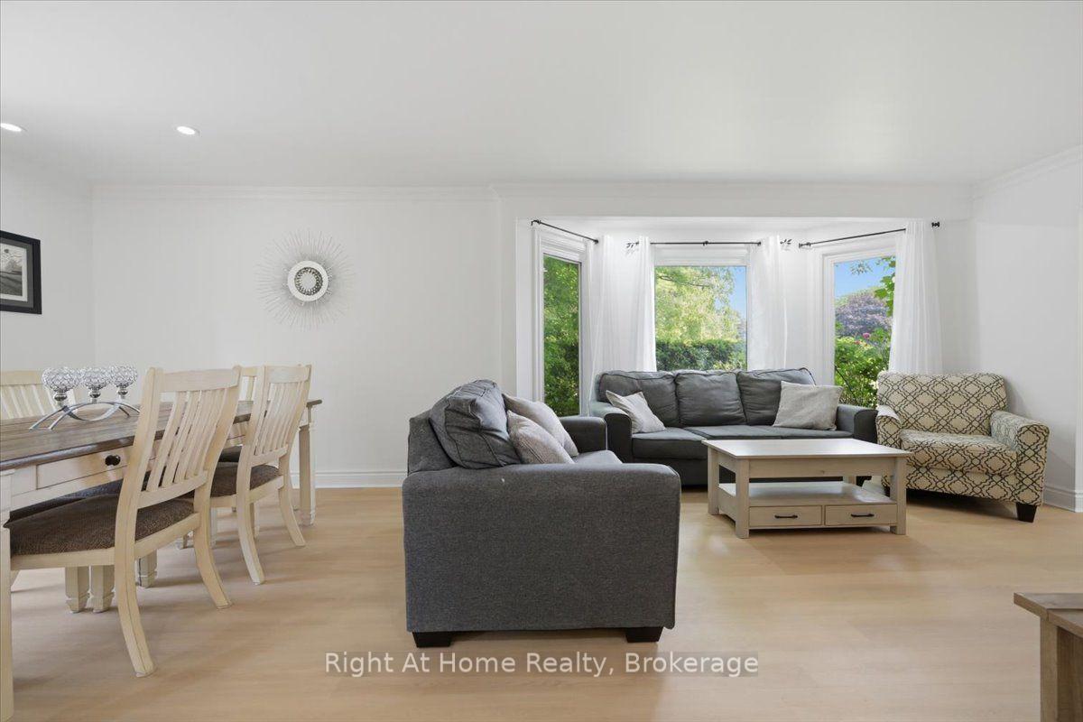 Photo 10 of 2256 Munns Avenue, Oakville, River Oaks — HOMEH