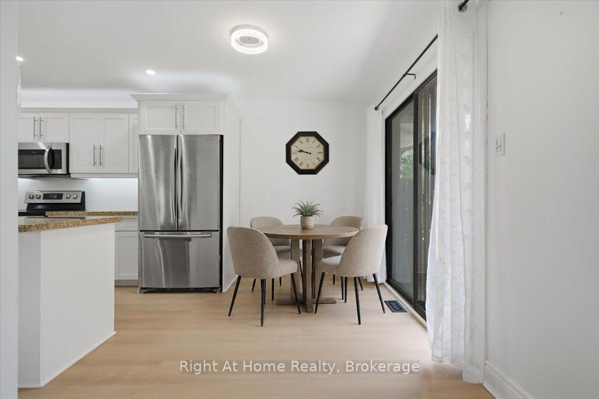 Photo 11 of 2256 Munns Avenue, Oakville, River Oaks — HOMEH