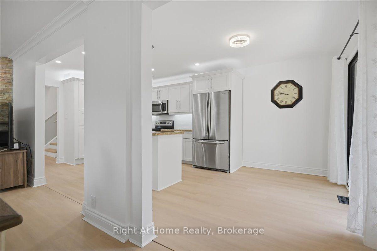 Photo 24 of 2256 Munns Avenue, Oakville, River Oaks — HOMEH