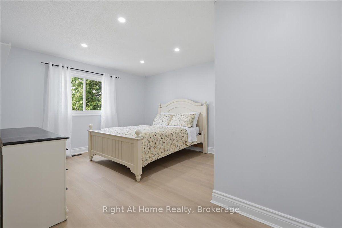 Photo 31 of 2256 Munns Avenue, Oakville, River Oaks — HOMEH