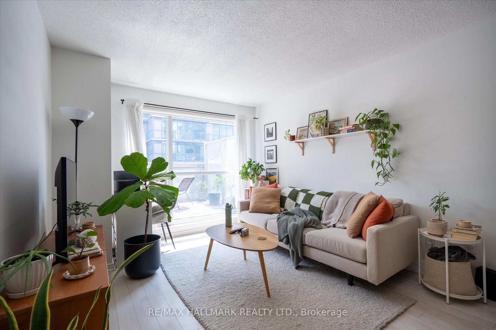 Photo 4 of Unit 706, 230 King Street E, Toronto, Moss Park — HOMEH