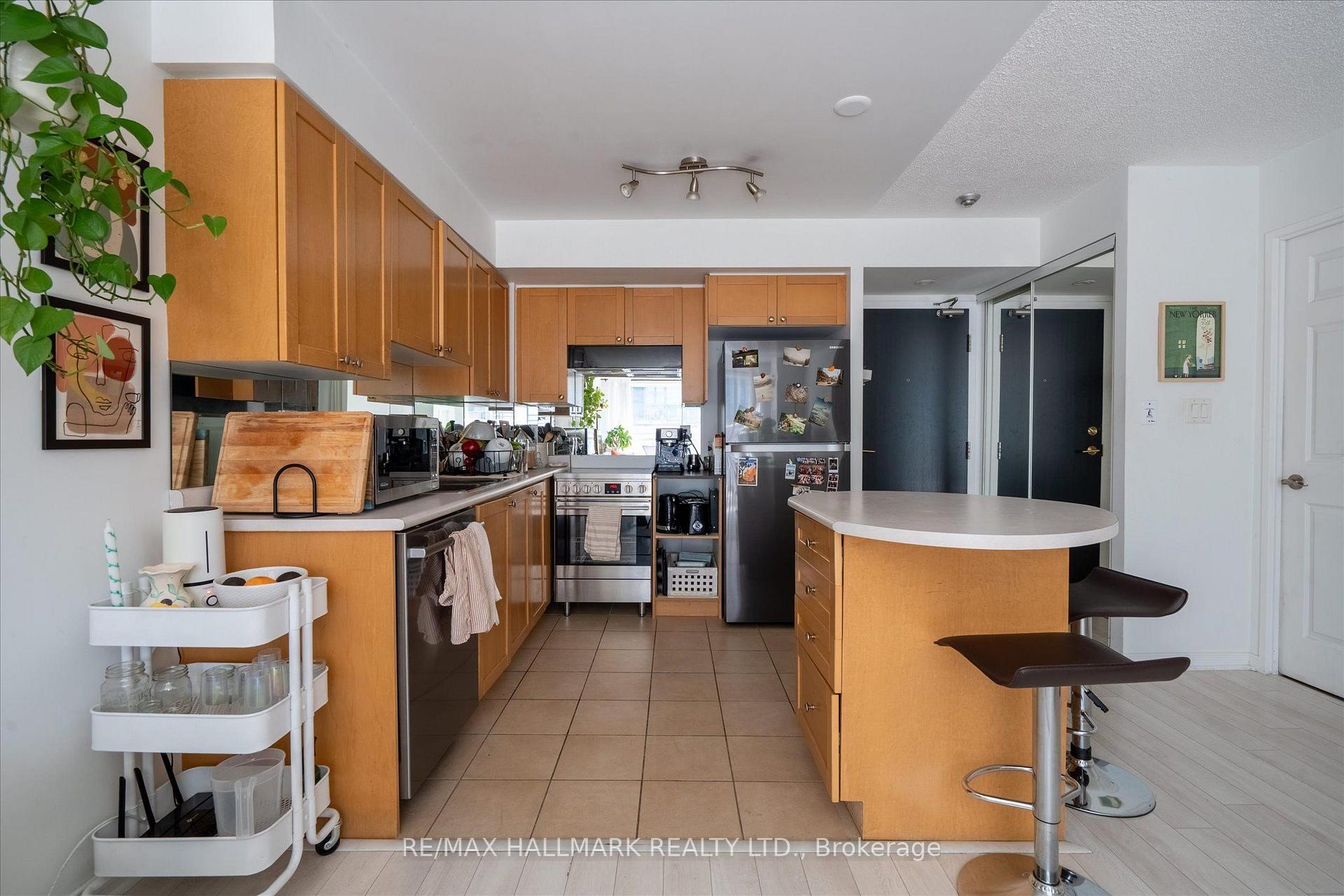 Photo 7 of Unit 706, 230 King Street E, Toronto, Moss Park — HOMEH