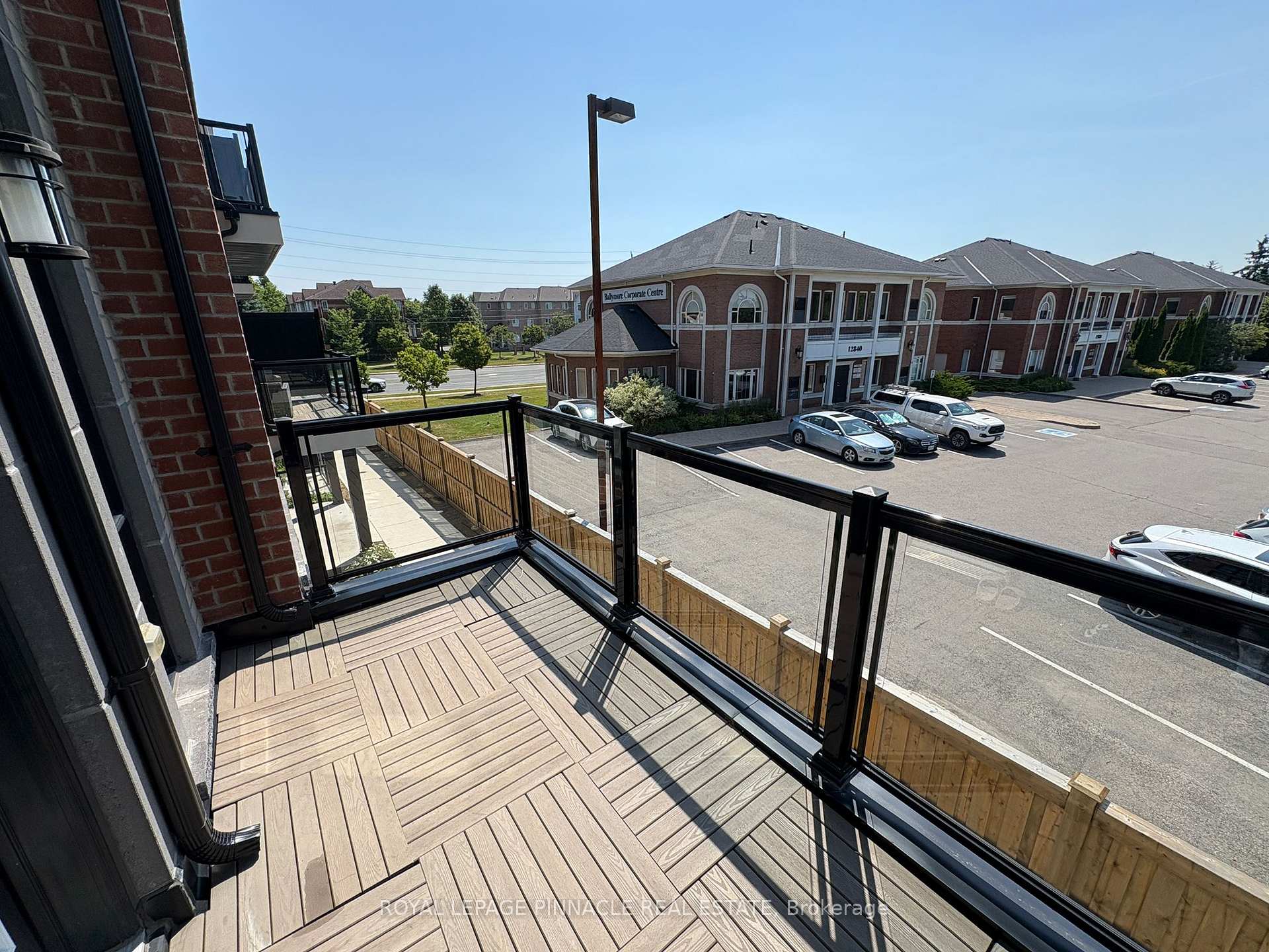 Photo 6 of Unit #9, 9 Phelps Lane, Richmond Hill, Oak Ridges — HOMEH