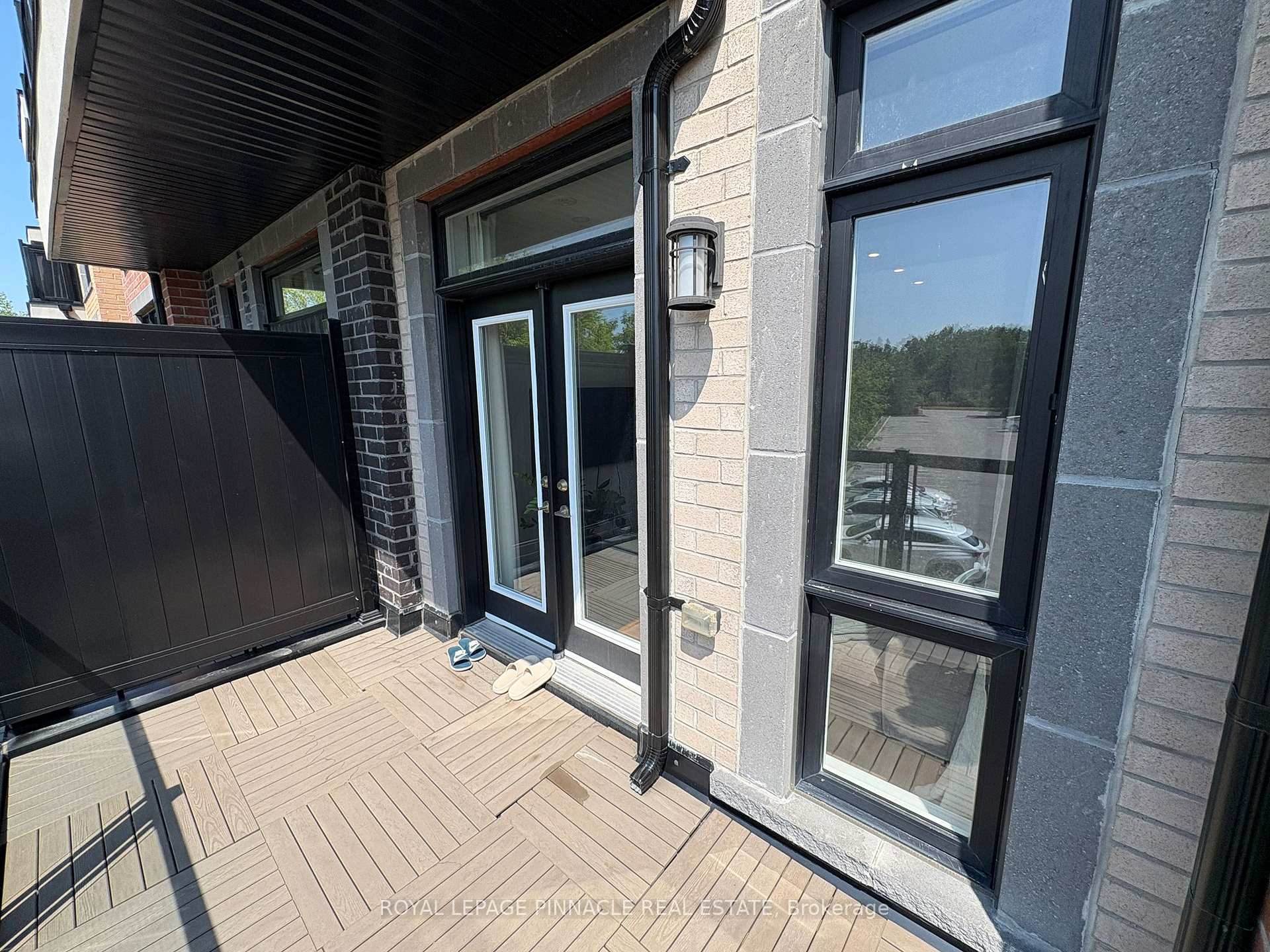 Photo 8 of Unit #9, 9 Phelps Lane, Richmond Hill, Oak Ridges — HOMEH