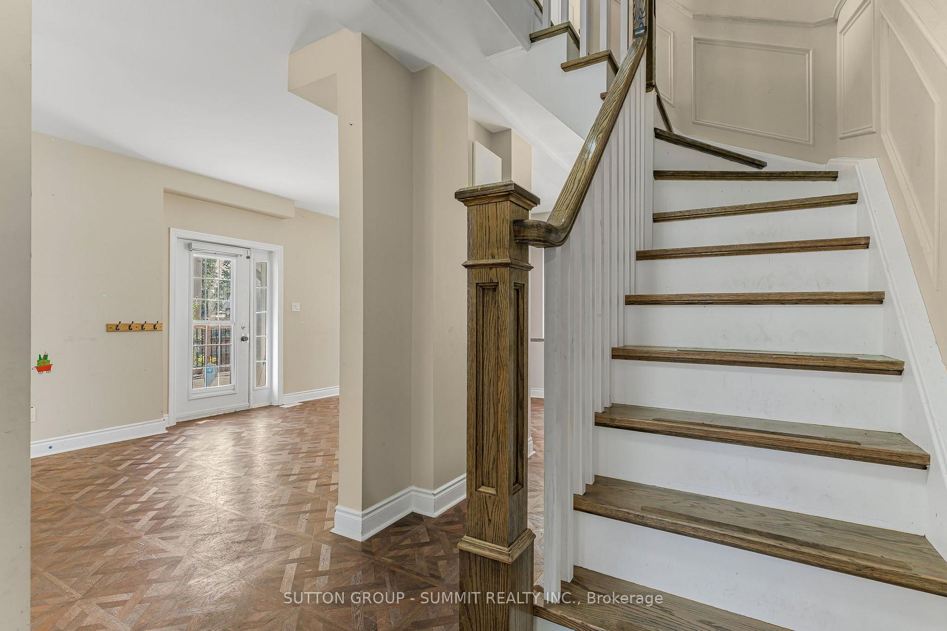 Photo 4 of 403 Niagara Street, Welland, Prince Charles — HOMEH