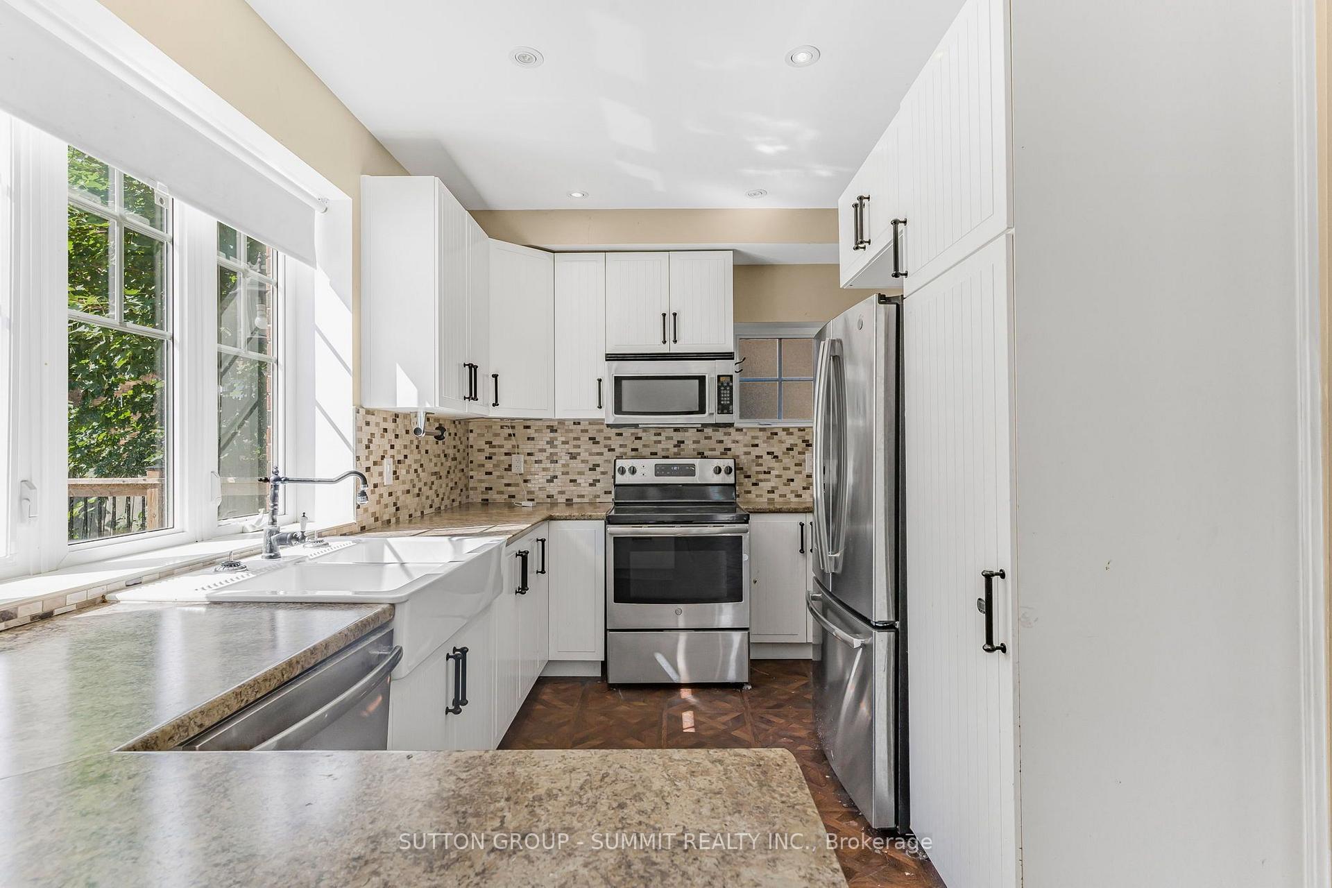 Photo 10 of 403 Niagara Street, Welland, Prince Charles — HOMEH