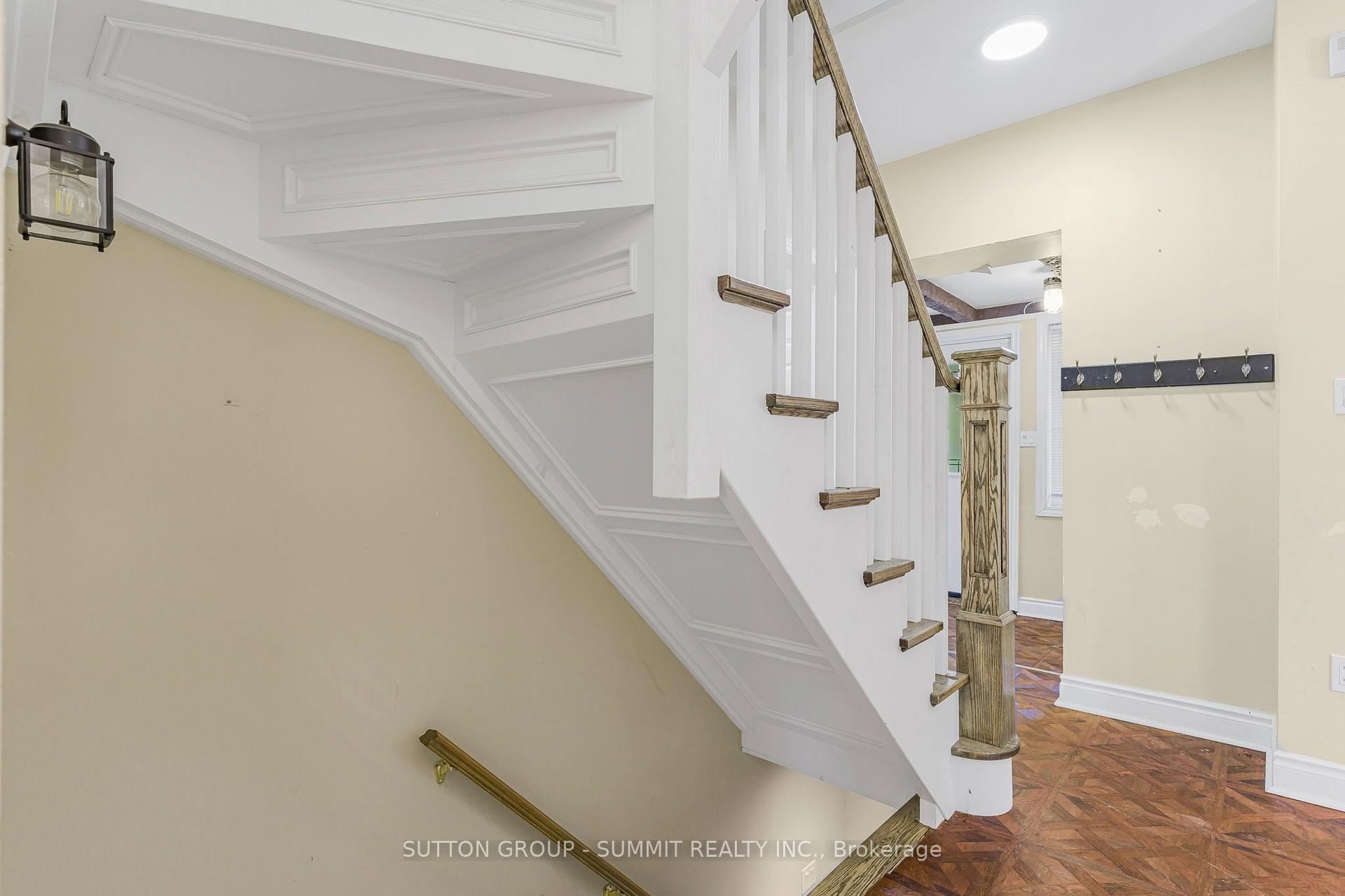 Photo 15 of 403 Niagara Street, Welland, Prince Charles — HOMEH